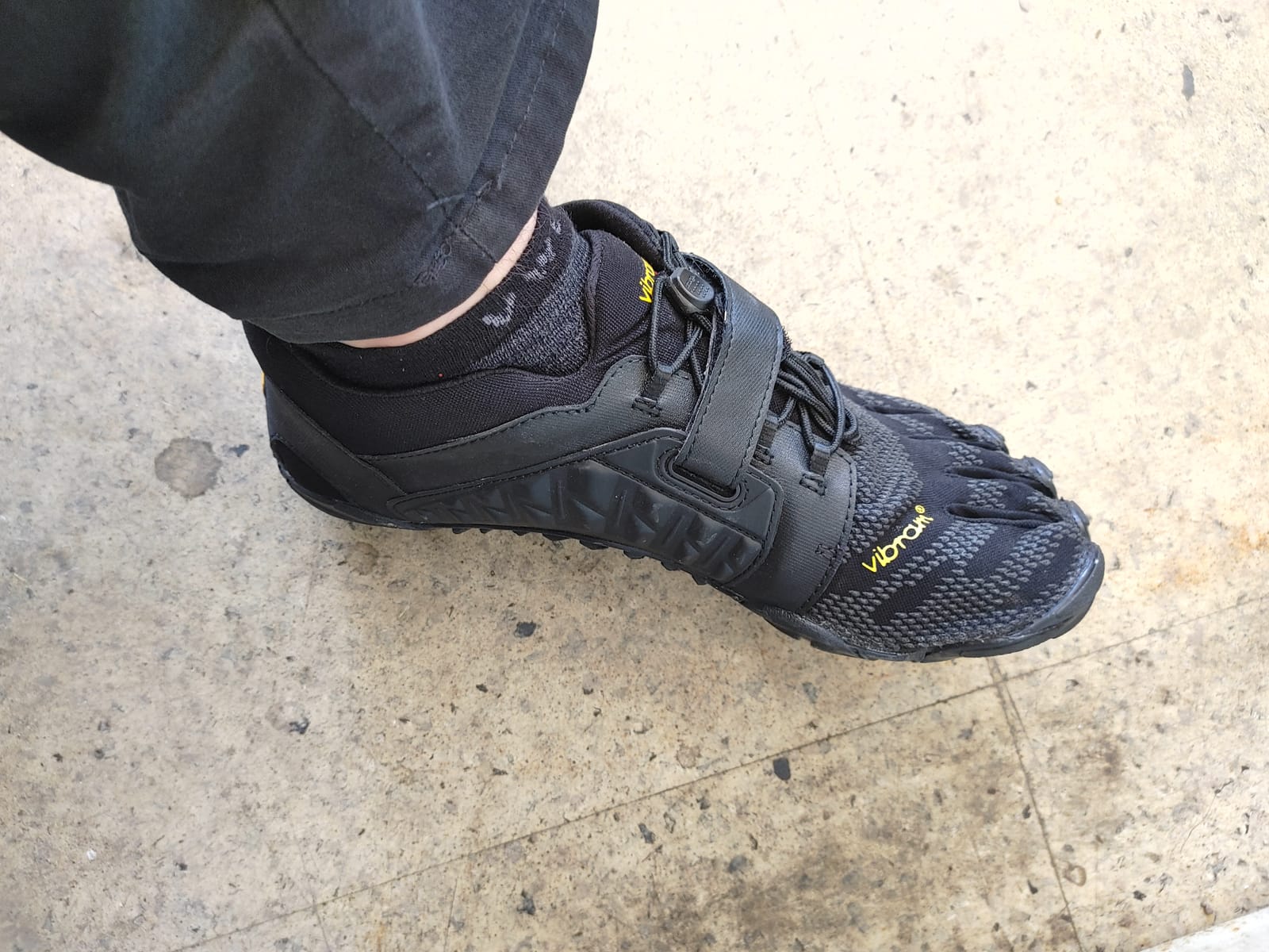 Vibram Men's FiveFingers V-Train 2.0 | Barefoot Cross-Training Shoe for Balance and Stability customer photo 1