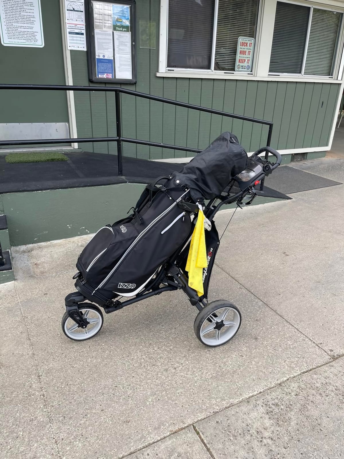 Izzo Ultra Lite Golf Stand Bag customer photo 2