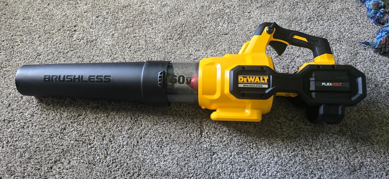 DEWALT 60V MAX* FLEXVOLT Leaf Blower, Cordless, Battery Powered, Handheld, Classic Style, 125-MPH, 600-CFM, Yellow/Black, Tool Only (DCBL772B) customer photo 2