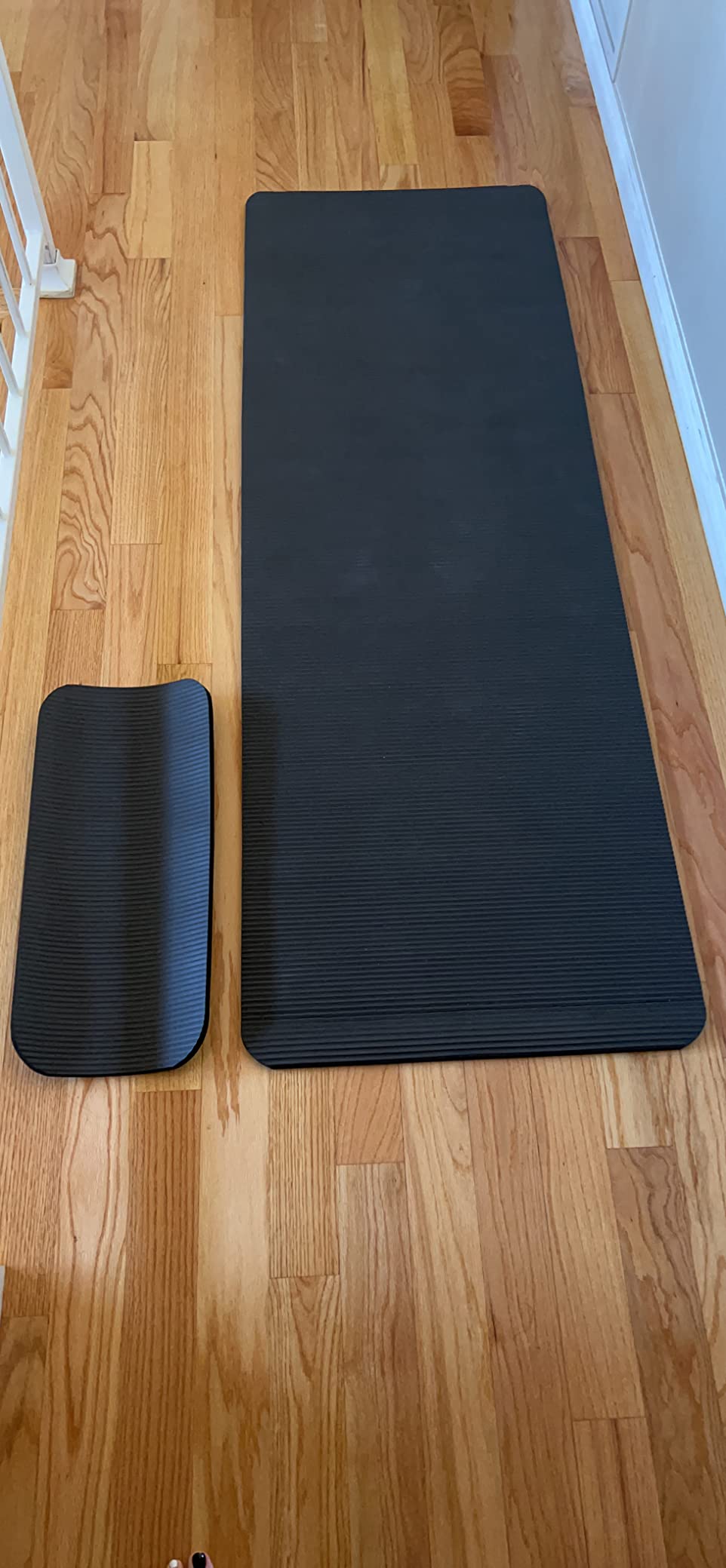 Fitvids 1/2-Inch Extra Thick High Density Anti-Tear Exercise Yoga Mat with Knee Pad and Carrying Strap customer photo 1