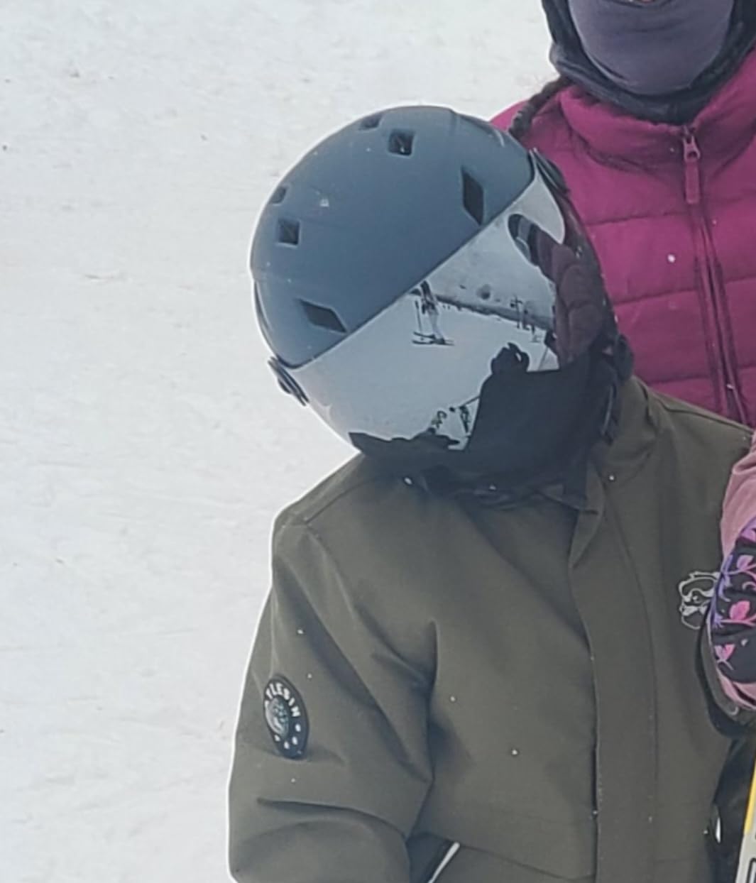 Odoland Ski Helmet with 2-in-1 Visor Goggles, Light Weight Snowboard Helmet for Men Women, Snow Sport Helmets for Skiing, Skating, Snowboarding customer photo 1