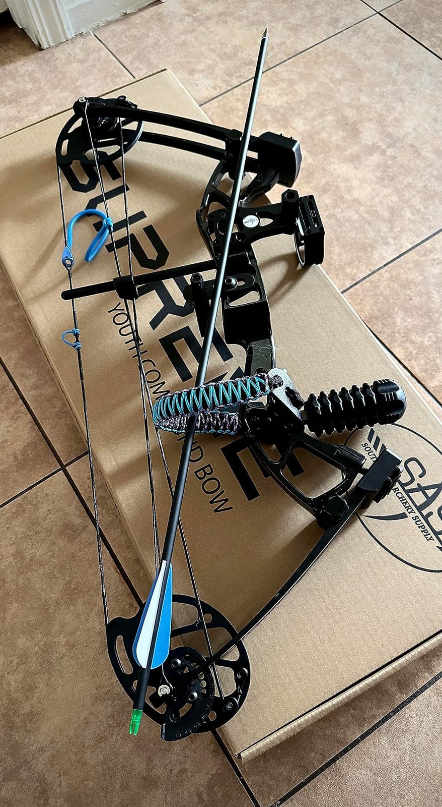 SAS Supreme Youth Compound Bow Package 10-40 lbs 27