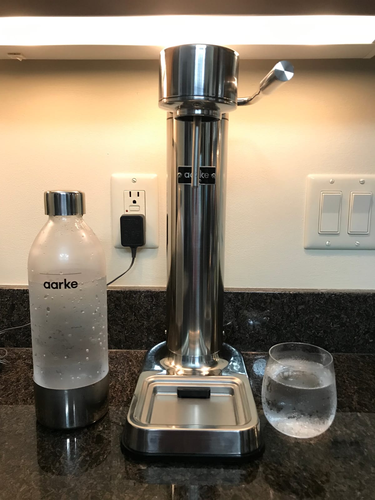 Aarke Carbonator 3 - Premium Sparkling Water Maker, Matte Black | Stainless Steel, Cordless Soda Maker for Home, Carbonated Water Machine, BPA-free PET Bottle Included customer photo 1