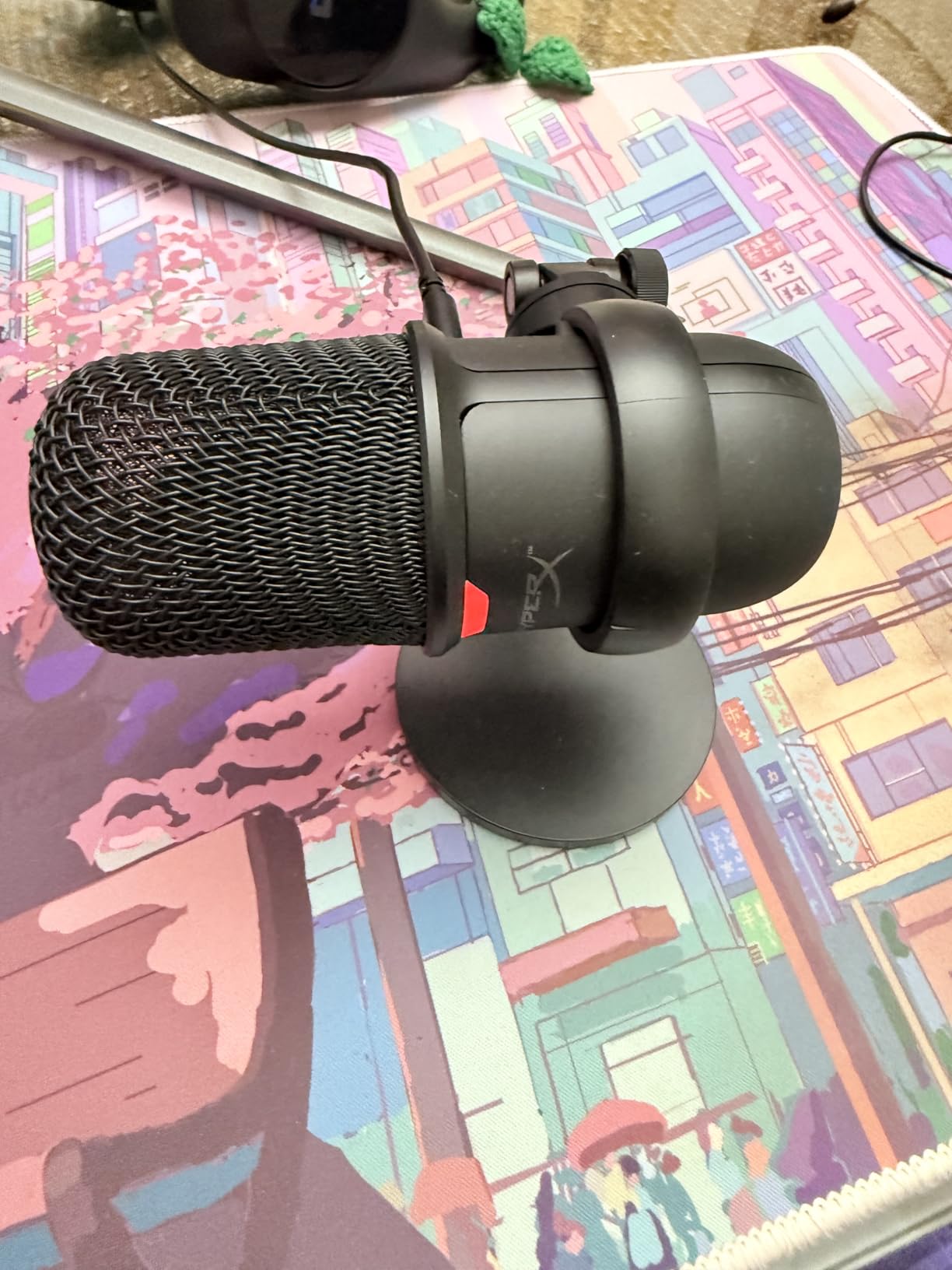 HyperX SoloCast – USB Condenser Gaming Microphone, for PC, PS4, PS5 and Mac, Tap-to-Mute Sensor, Cardioid Polar Pattern, great for Streaming, Podcasts, Twitch, YouTube, Discord,Black customer photo 2