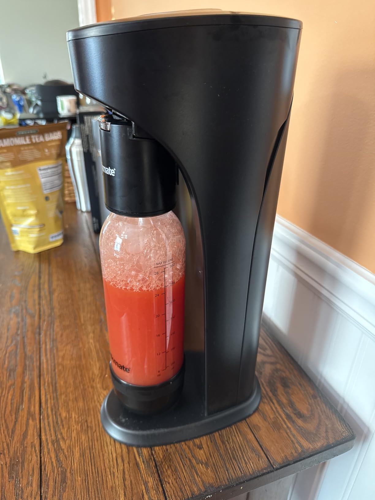 Drinkmate OmniFizz Sparkling Water Maker & Soda Streaming Machine | Carbonates Any Drink | ULTIMATE BUNDLE | Includes Three 60L CO2 Cartridges + Two BPA-Free Bottles (Matte Black) customer photo 1