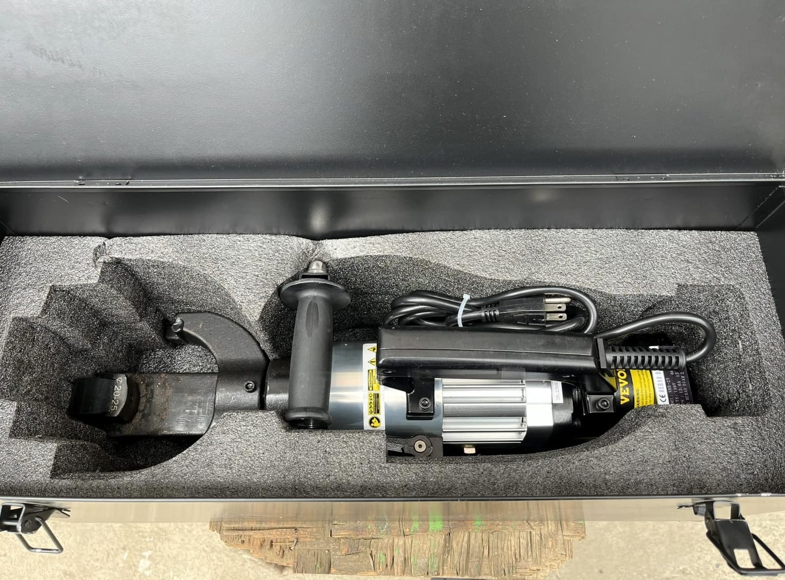 VEVOR Hydraulic Electric Rebar Bender 1.5 KW Handheld Rebar Bending Machine | for 1