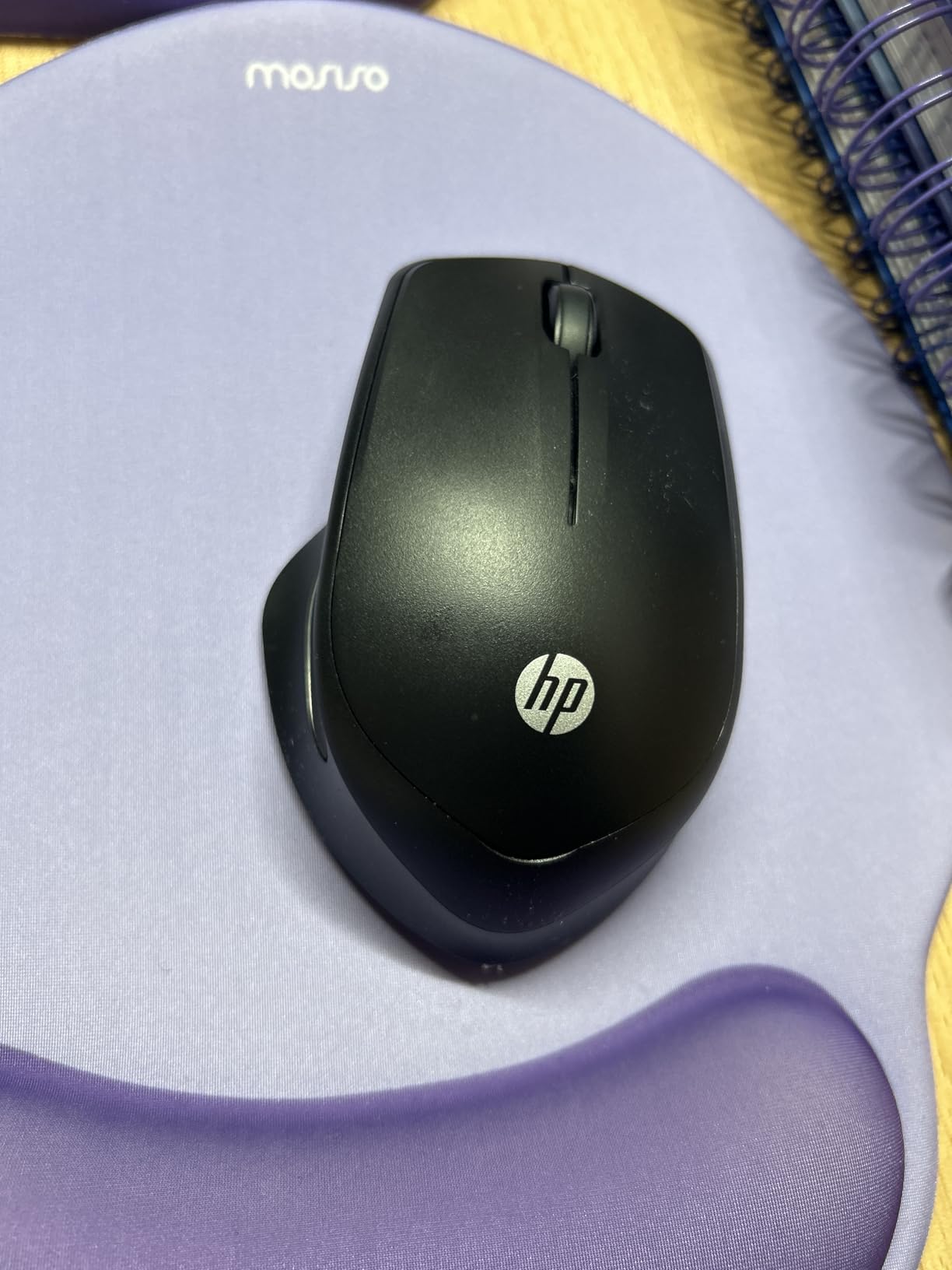 HP 280 Silent Wireless Mouse - Ergonomic, Right-Handed Design - 2.4GHz USB Wireless Connection - Multi-Surface Technology, 1600 DPI Optical Sensor - Win, Chrome, Mac OS - Up to 18-Month Battery Life customer photo 2