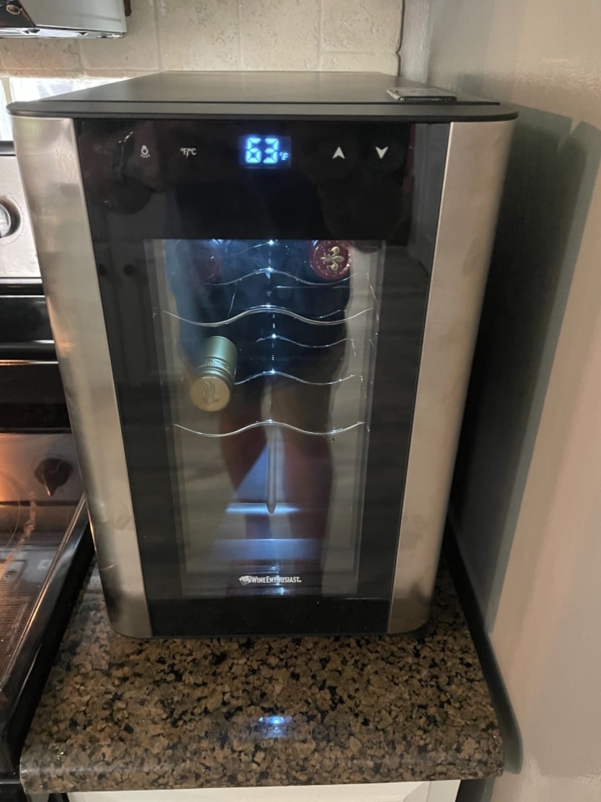 Wine Enthusiast 6-Bottle Countertop Wine Cooler – Compact Mini Wine Cooler for Kitchen or Bedroom with 3 Shelves, Energy-Efficient Cooling, Adjustable Digital Temperature Control customer photo 1
