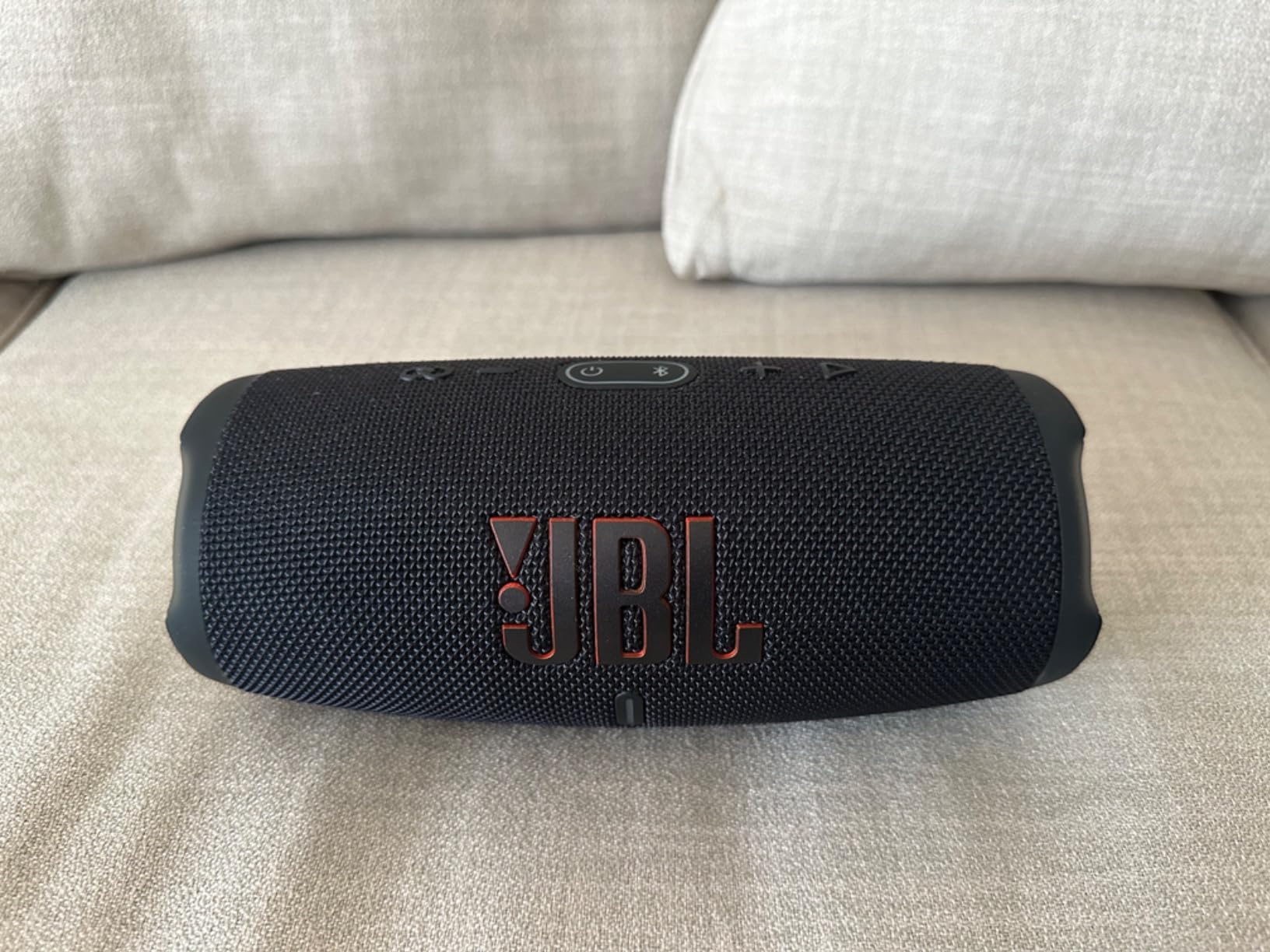 JBL Charge 5 - Portable Waterproof Speaker - Black | Bold JBL Original Pro Sound, 20 hours of playtime, IP67 waterproof and dustproof, Wireless Bluetooth Streaming customer photo 1