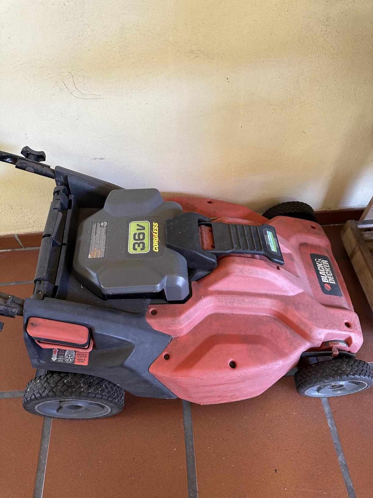 Greenworks 40V 19in Push Lawn Mower, 4.0 Ah Battery and Charger customer photo 1