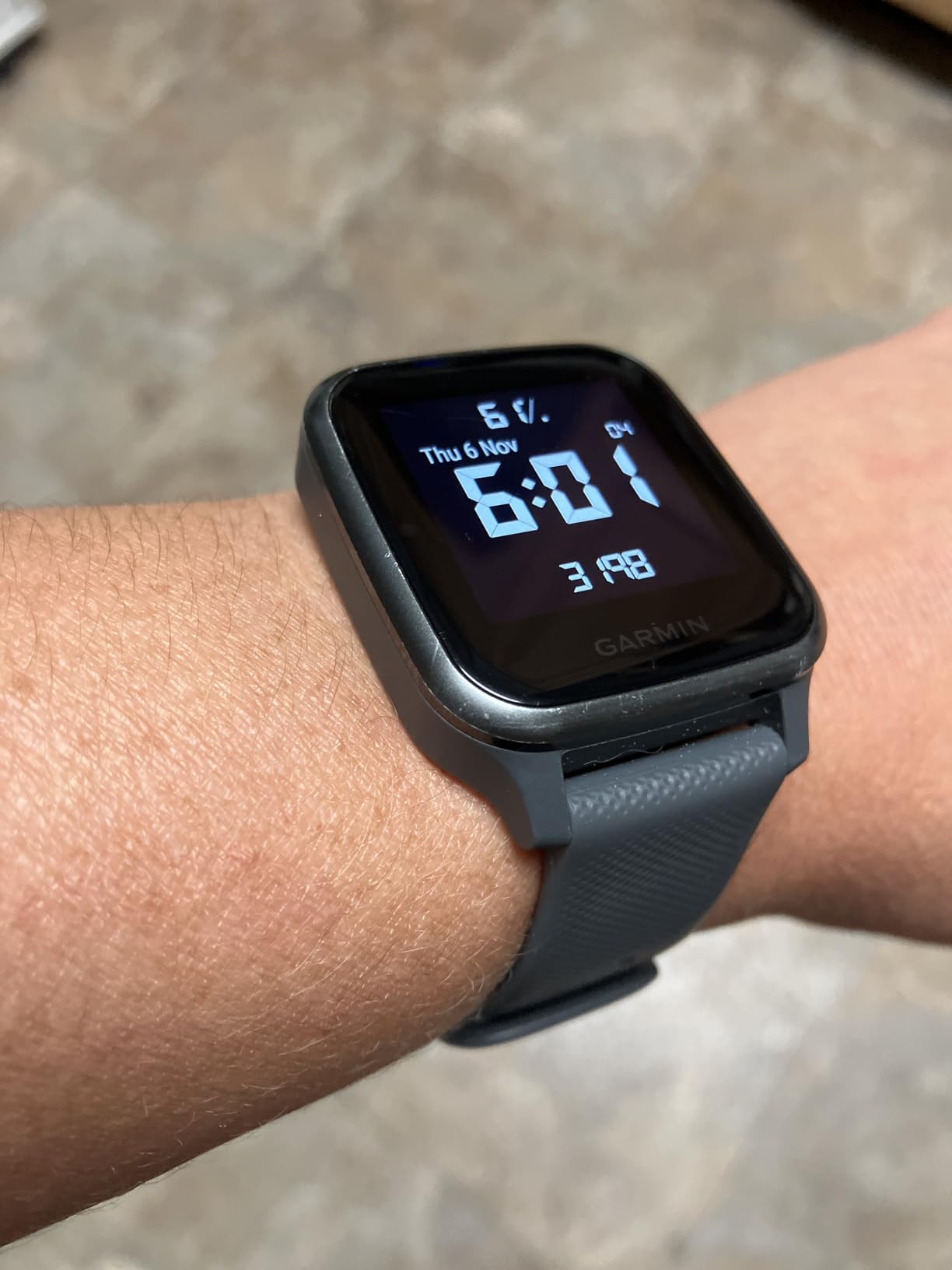 Garmin 010-02427-00 Venu Sq, GPS Smartwatch with Bright Touchscreen Display, Up to 6 Days of Battery Life, Slate (Renewed) customer photo 1