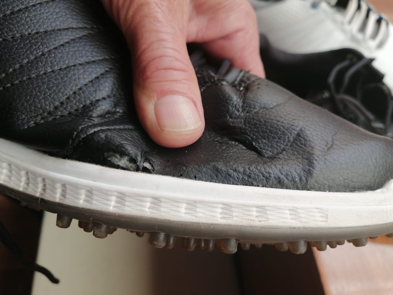 Skechers Men's Pivot Spikeless Golf Shoe customer photo 2