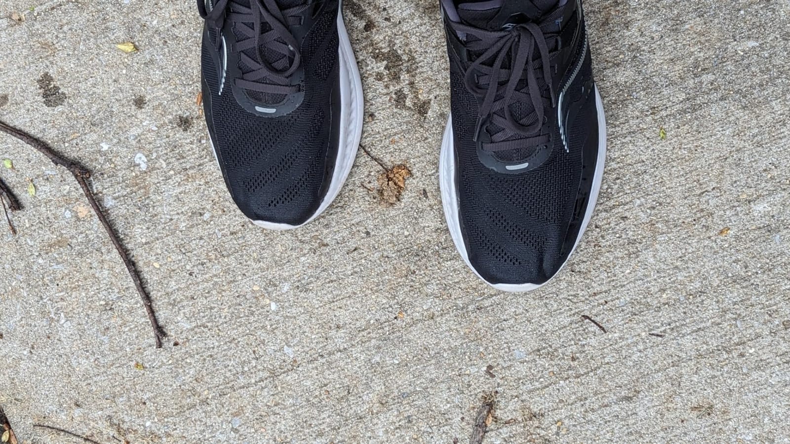 Saucony Men's Guide 15 Sneaker customer photo 1