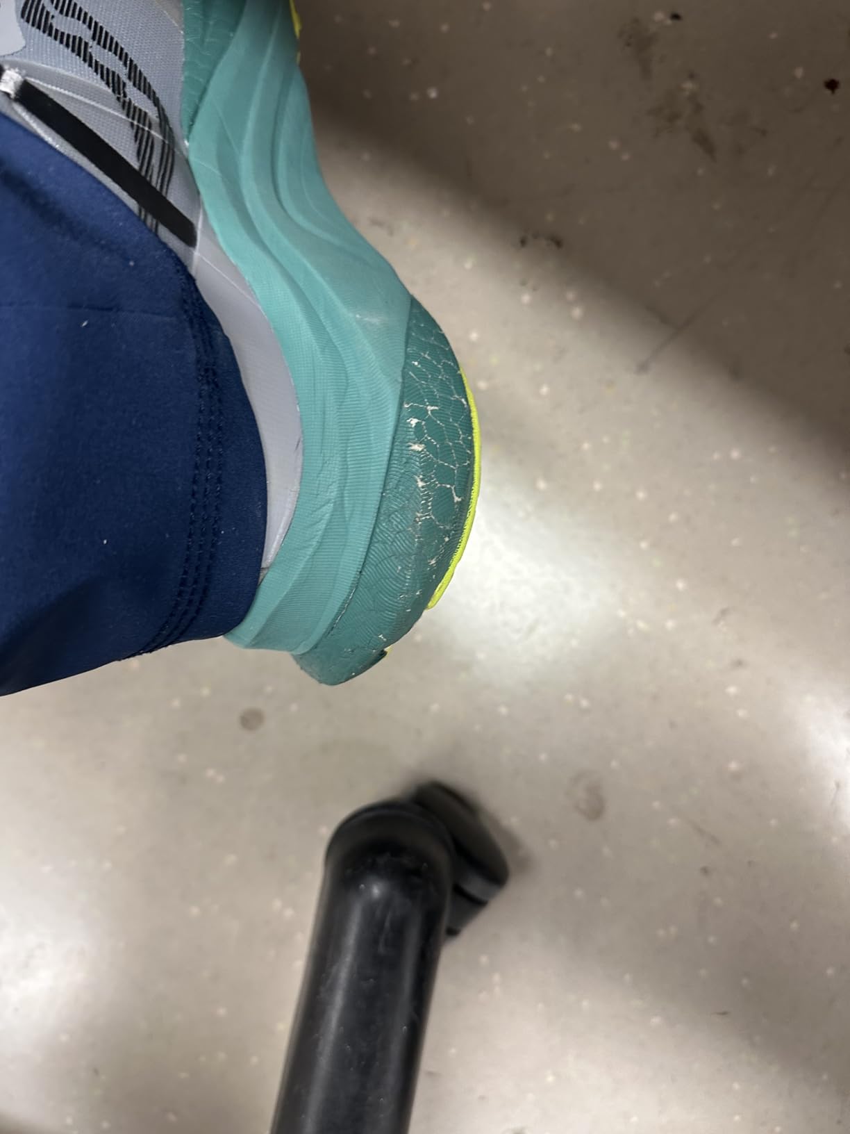 Saucony Men's Tempus Sneakers customer photo 2