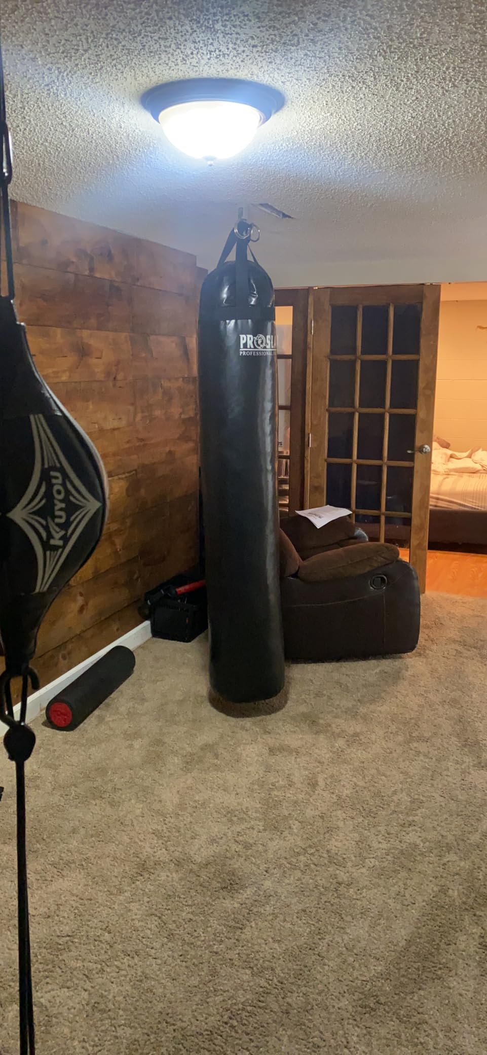 6ft Tall 150lb Muay Thai Kickboxing Boxing MMA Heavy Bag UNFILLED - Made in USA customer photo 2