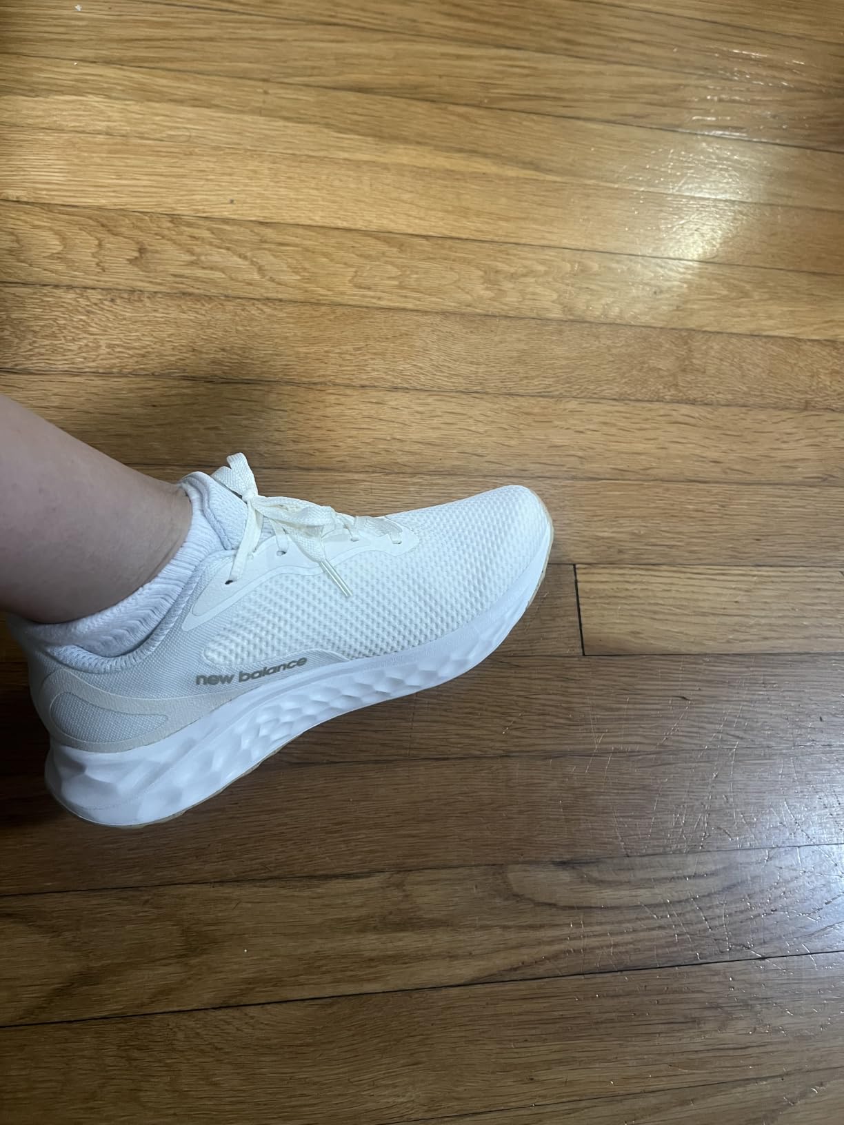 New Balance Women's Fresh Foam Arishi V4 customer photo 1