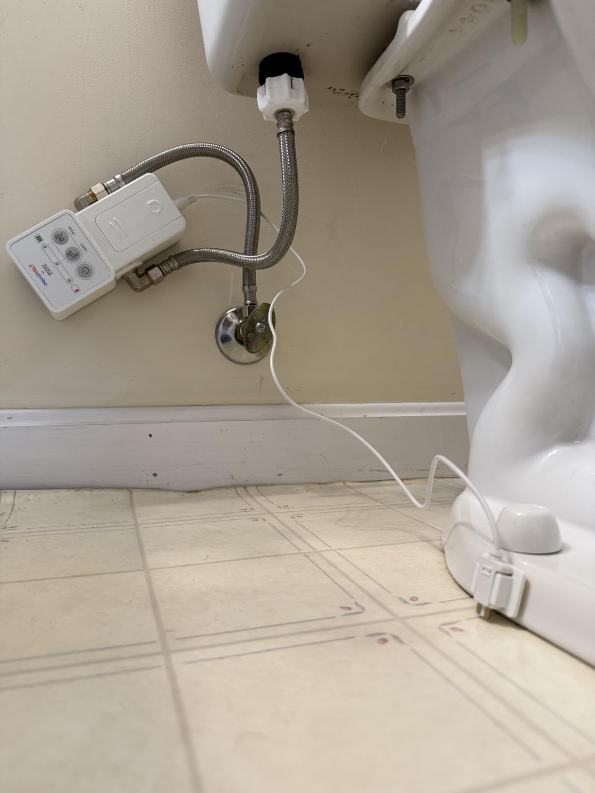 Smart Home Water Toilet Leak Detector Alarm and Automatic Shut Off Valve customer photo 1