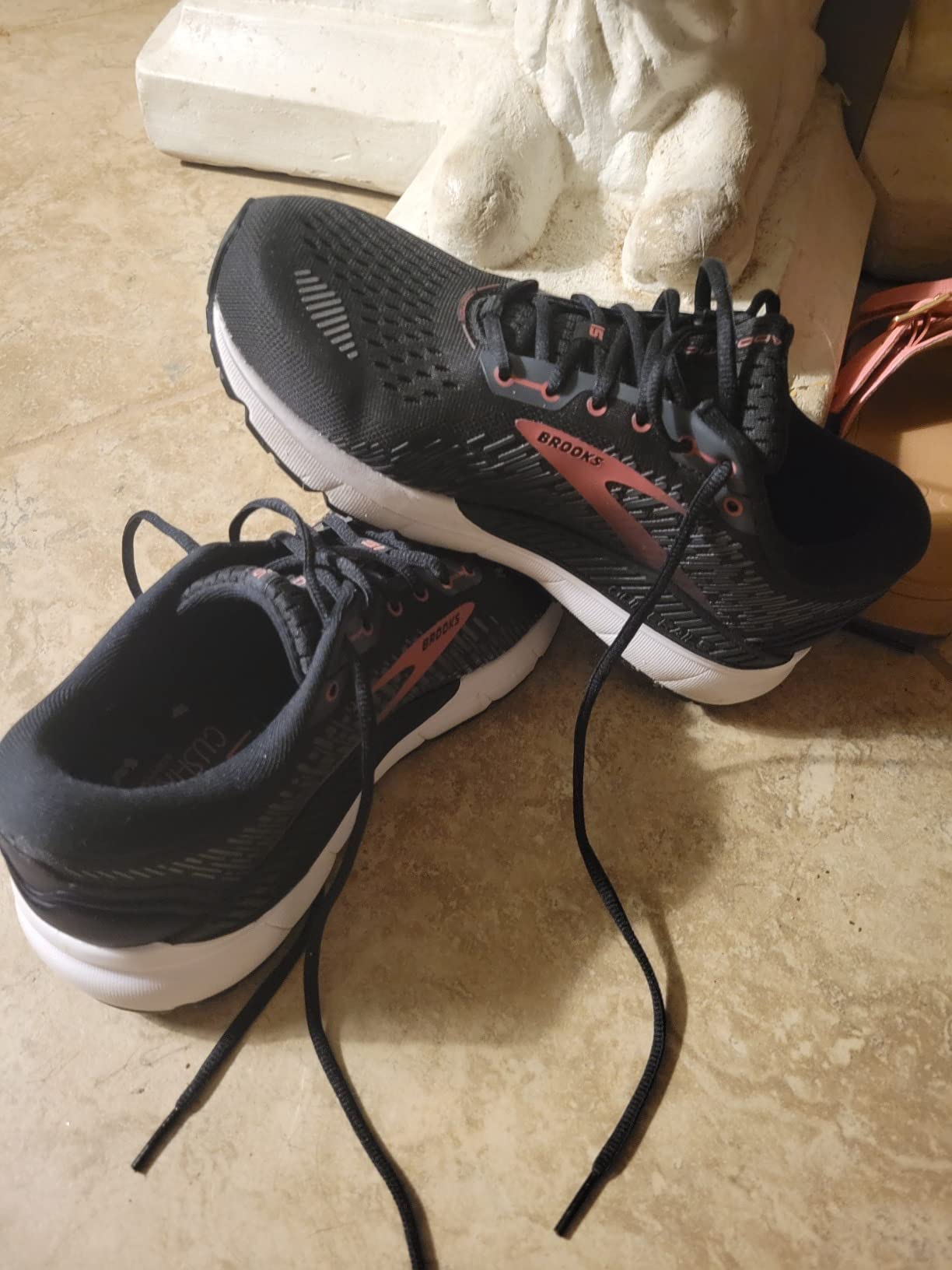 Brooks Women's Addiction GTS 15 Running Shoe customer photo 1