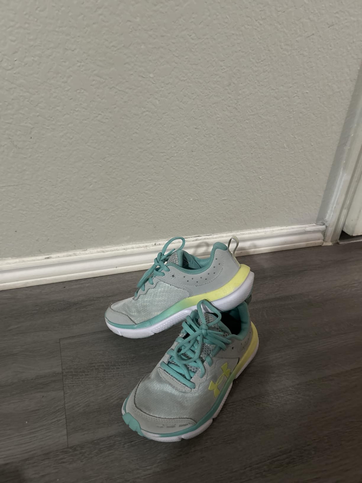 Under Armour Girls' Assert 10 Running Shoes customer photo 1
