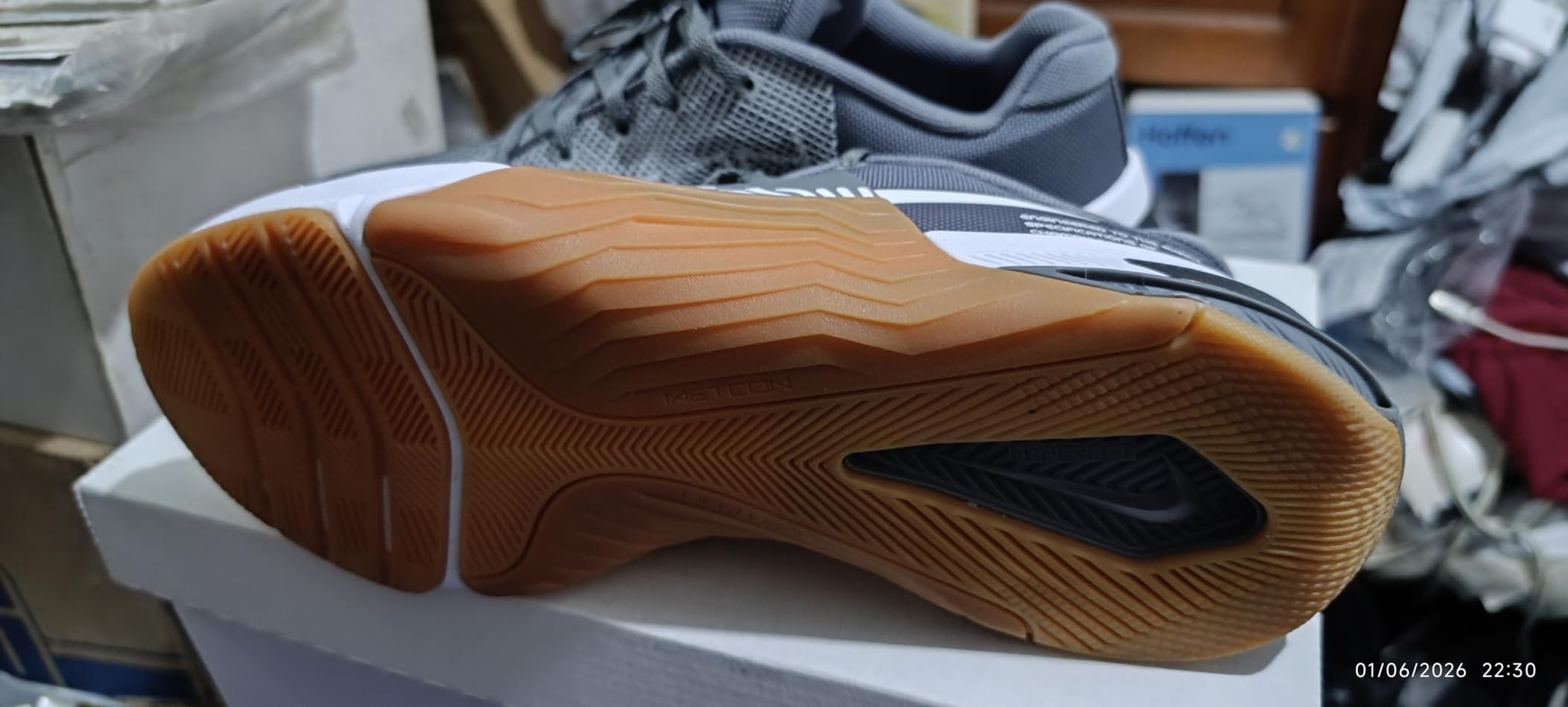 Nike Men's Metcon 8 Sneakers customer photo 2
