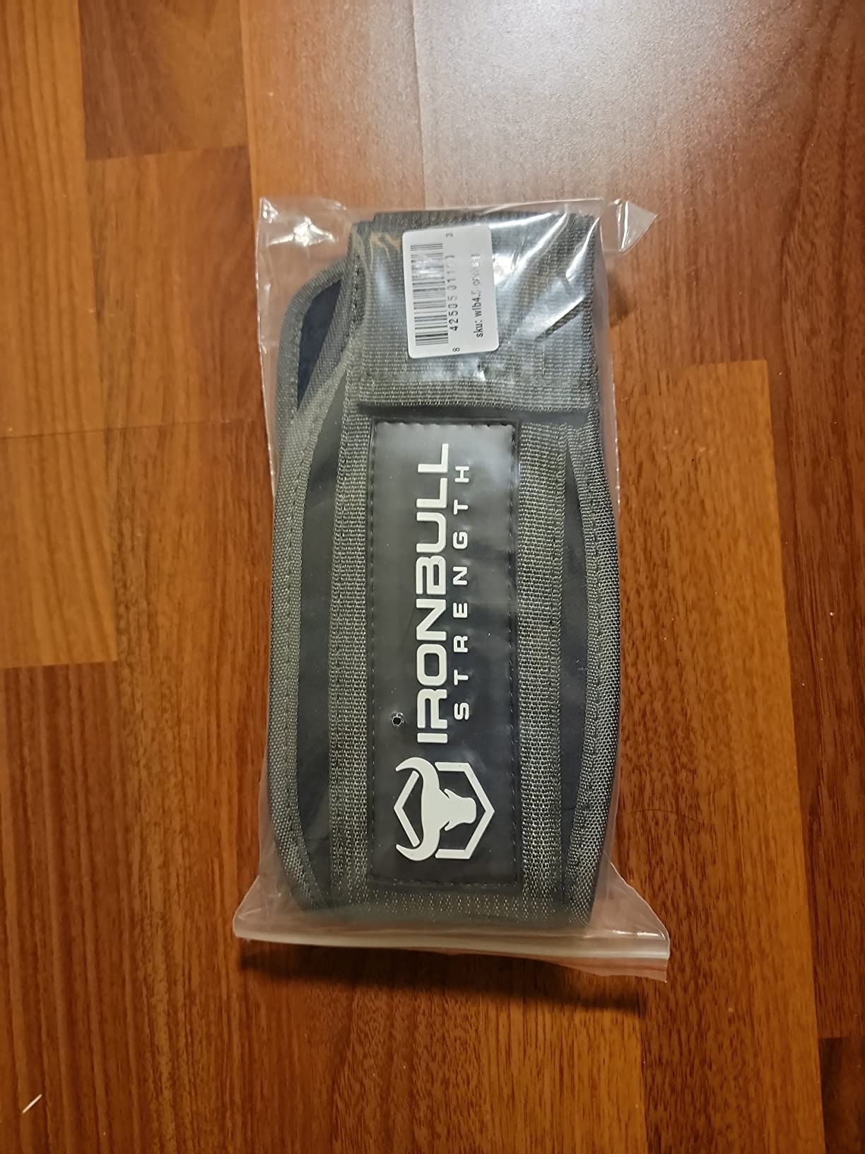 Weight Lifting Belt for Men and Women - Great for Squats, Deadlift, Lunge, Exercises and Training - Best for Olympic, Cross-Training and Bodybuilding Workout customer photo 1