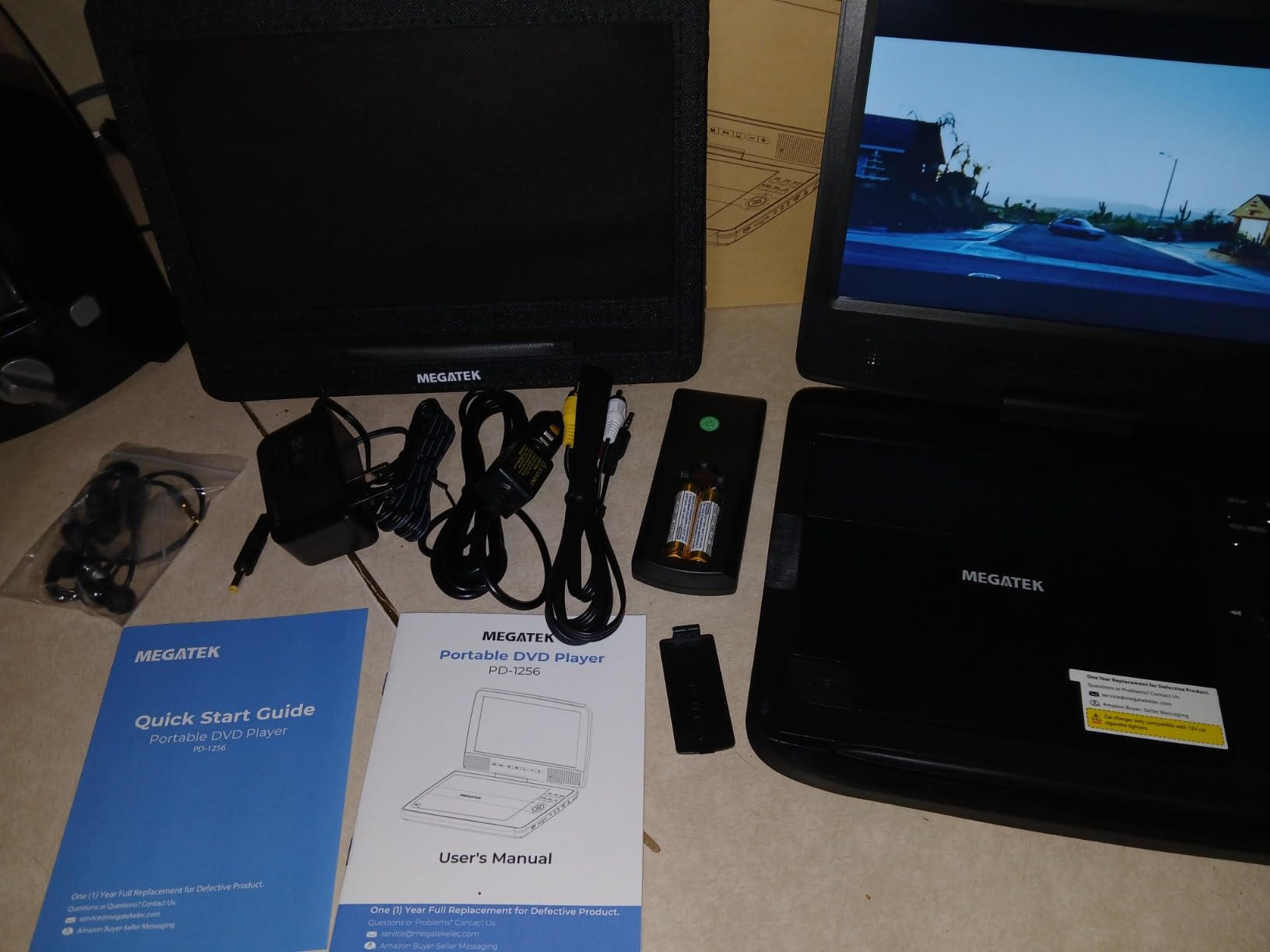 MEGATEK Portable DVD Player with 10.5