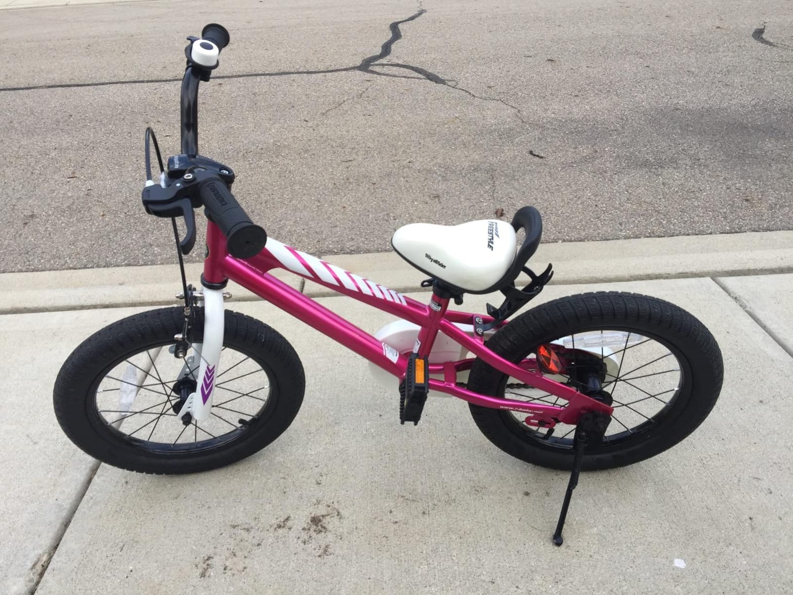 RoyalBaby EZ Kids Bike, 12-20 Inch Balance and Pedal, Safer for Beginners | Balance to Pedal, 2-in-1, Tool-Free Conversion, Beginners Learning Bicycle customer photo 1