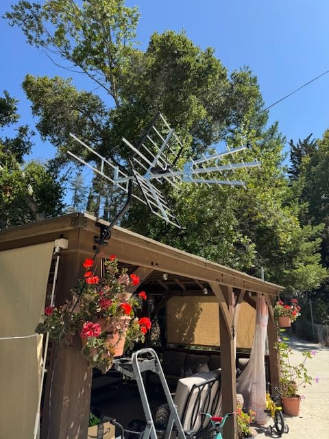 PIBIDI Outdoor TV Antenna, Long Range UHF/VHF for Local Channels, 4K/1080P customer photo 2