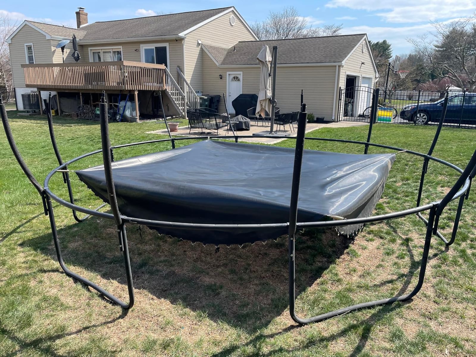 1500LBS Capacity No-Gap Design 8 10 12 14 15 16 FT Recreational Jumper with Enclosure Net, Wind Stakes & Basketball Hoop, ASTM Approved, Perfect for Kids & Adults Family Outdoor Backyard Fun customer photo 2