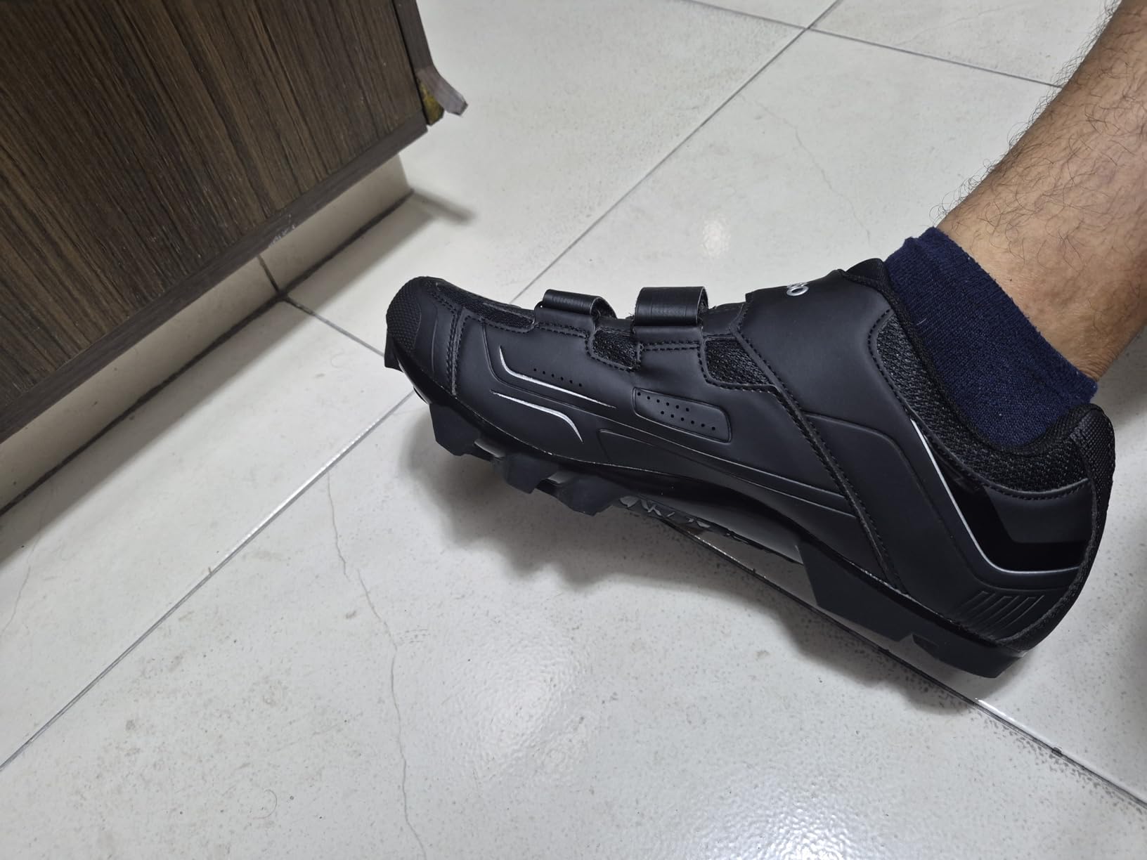 Tommaso Montagna Men’s Mountain Bike Shoes for SPD Pedals – Gravel & Trail Cycling Shoes – Compatible with SPD Cleats – No Cleats Included customer photo 1