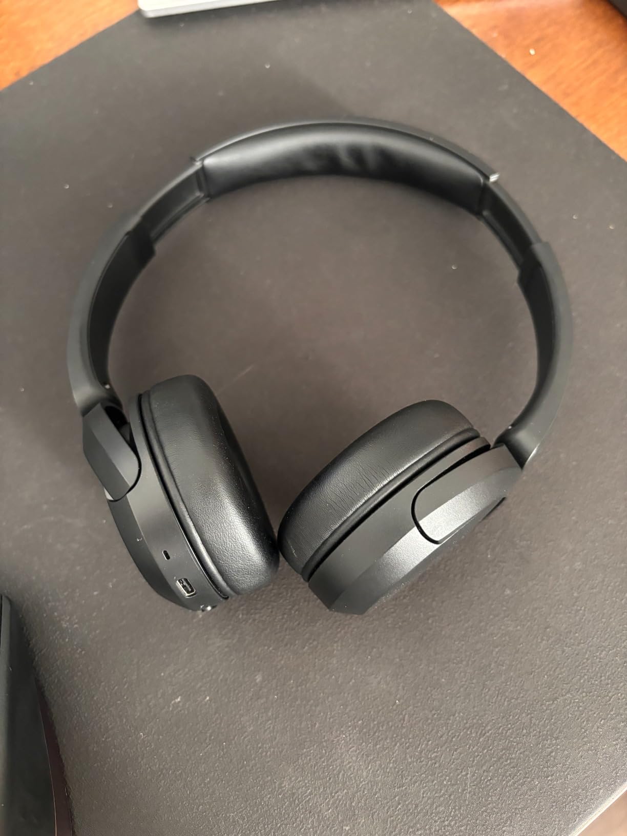 Sony WH-CH520 Wireless On-Ear Bluetooth Headphones with Microphone, Blue, Comfortable Lightweight Design, Up to 50 Hrs Battery with Quick Charging, Multipoint Connection, Clear Calls, Swivel design customer photo 2