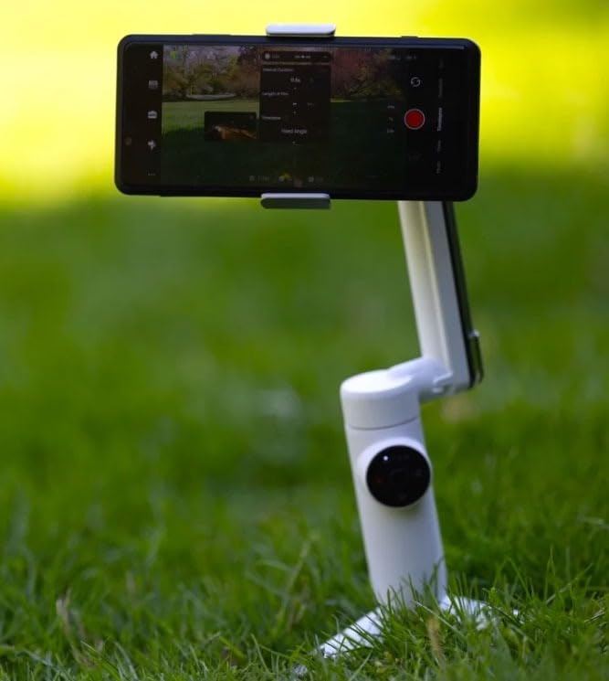 Insta360 Flow Gimbal Stabilizer for Smartphone, AI-Powered Gimbal, 3-Axis Stabilization, Built-in Tripod, Portable & Foldable, Auto Tracking Phone Stabilizer, Video Recording, Stone Gray customer photo 1