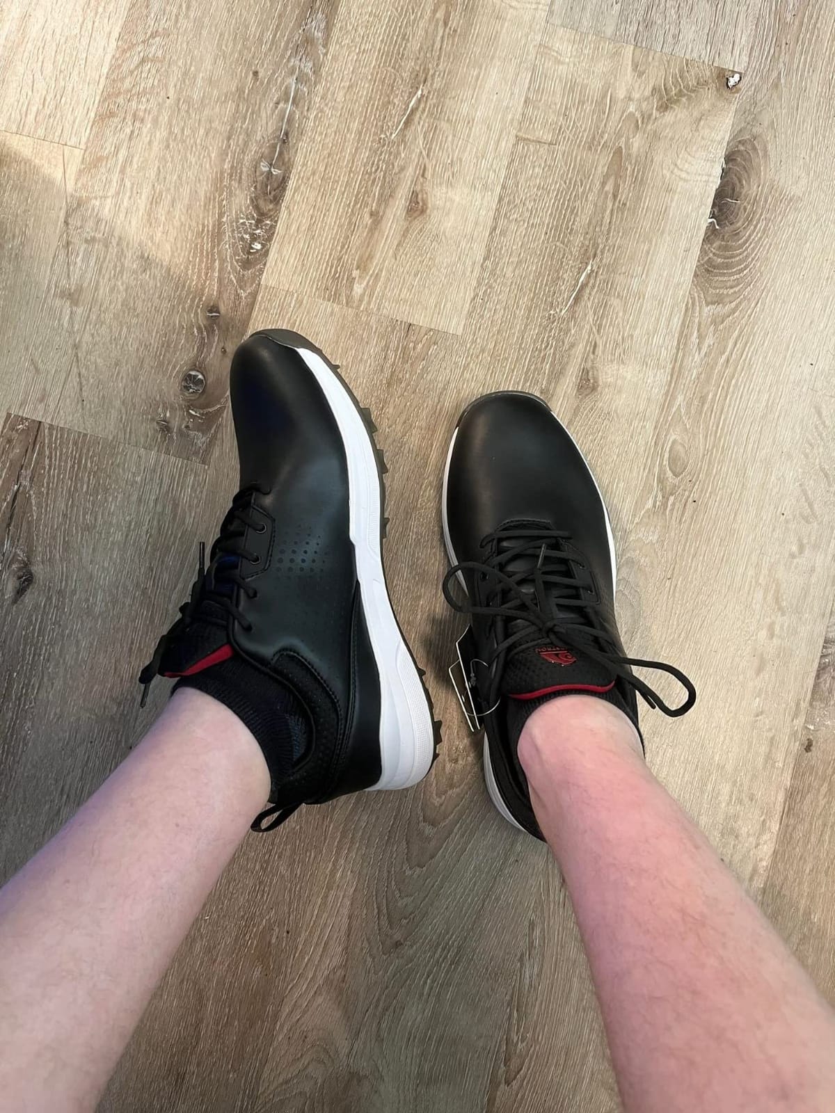 Professional Men Golf Shoes Comfortable Spikeless Outdoor Golf Walking Sport Sneakers for Men customer photo 1