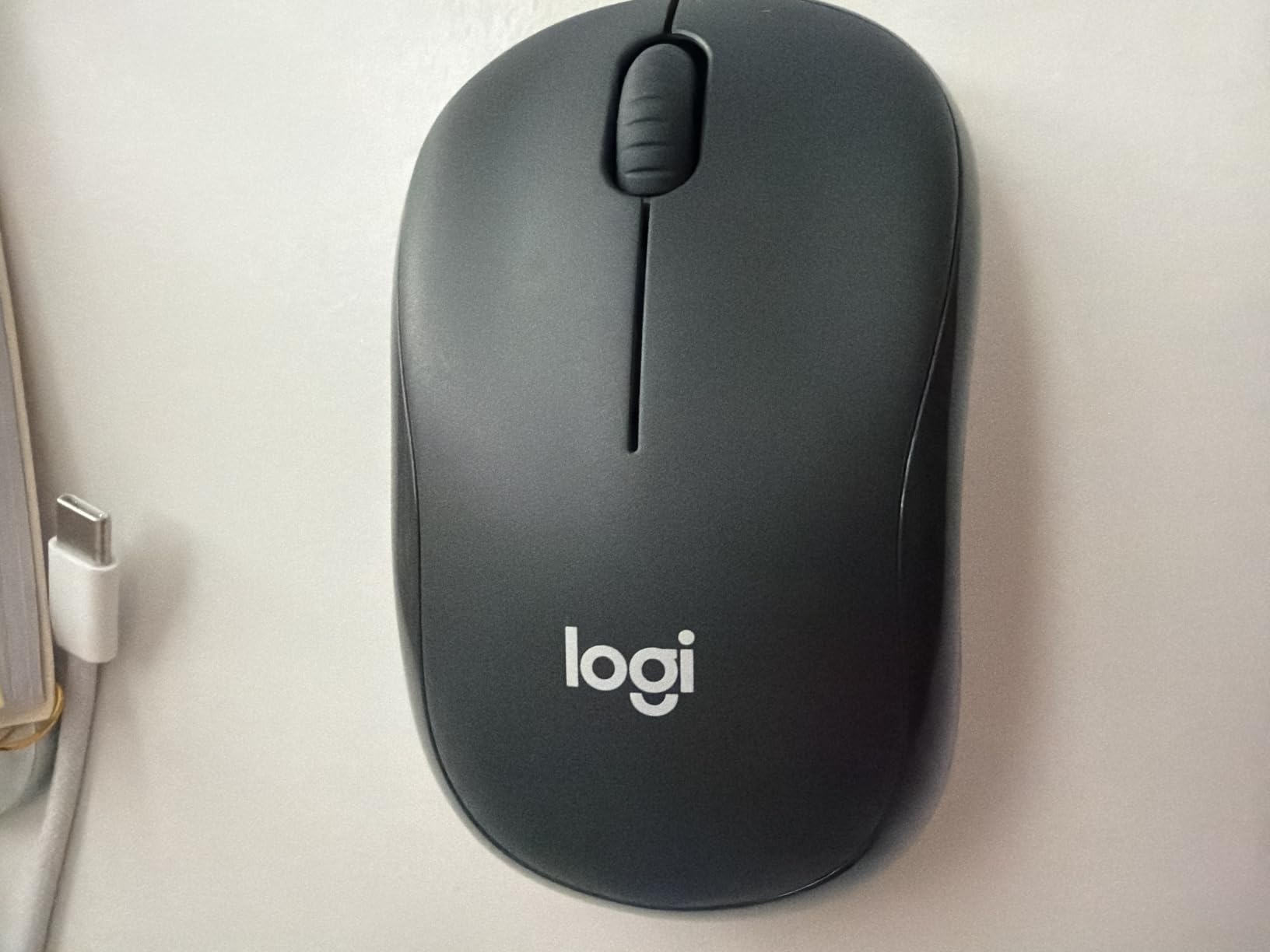 Logitech M240 Compact Silent Bluetooth Wireless Mouse - Graphite customer photo 2