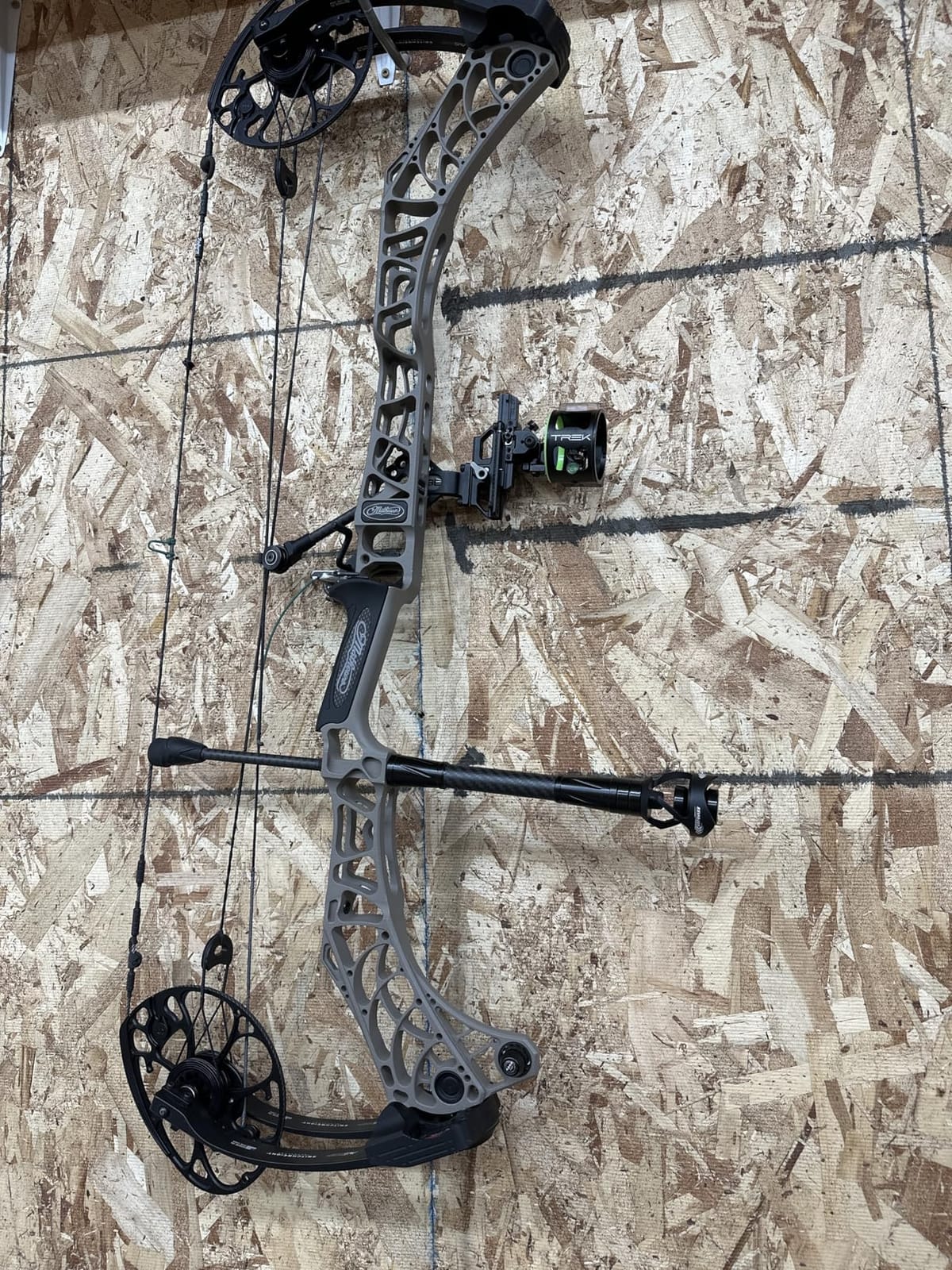 Bow Stabilizer, Archery Bow Stabilizer for Compound Bow Carbon Balance Bar Absorber with Weights to Reduce Vibrations Sound Absorption for Bow Hunting Shooting. customer photo 2