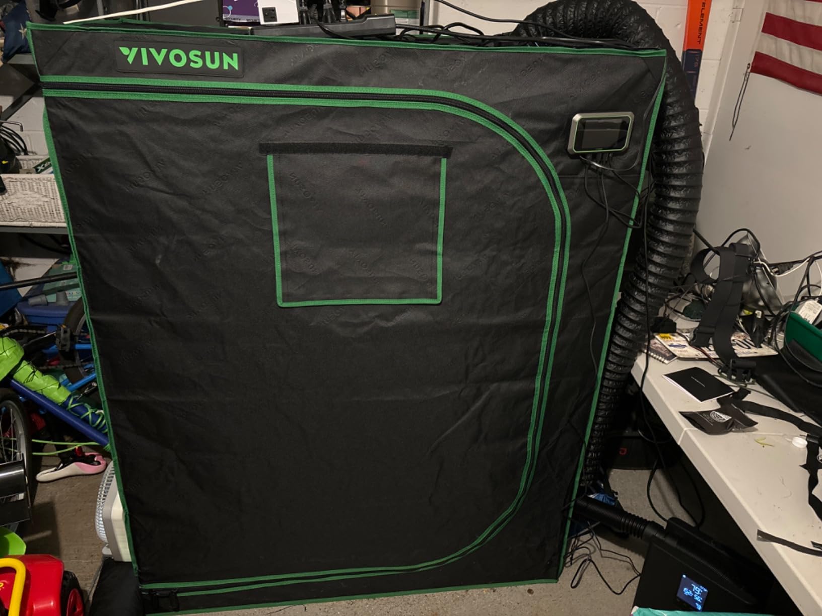 VIVOSUN Smart Grow Tent Kit 2x2, 1-Plant WiFi-Integrated Grow Kit System customer photo 2