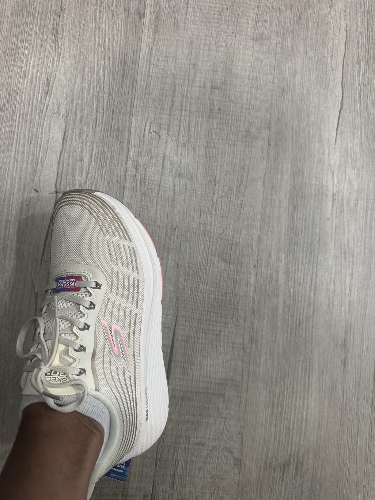 Skechers Women's Max Cushioning Elite 2.0 customer photo 1