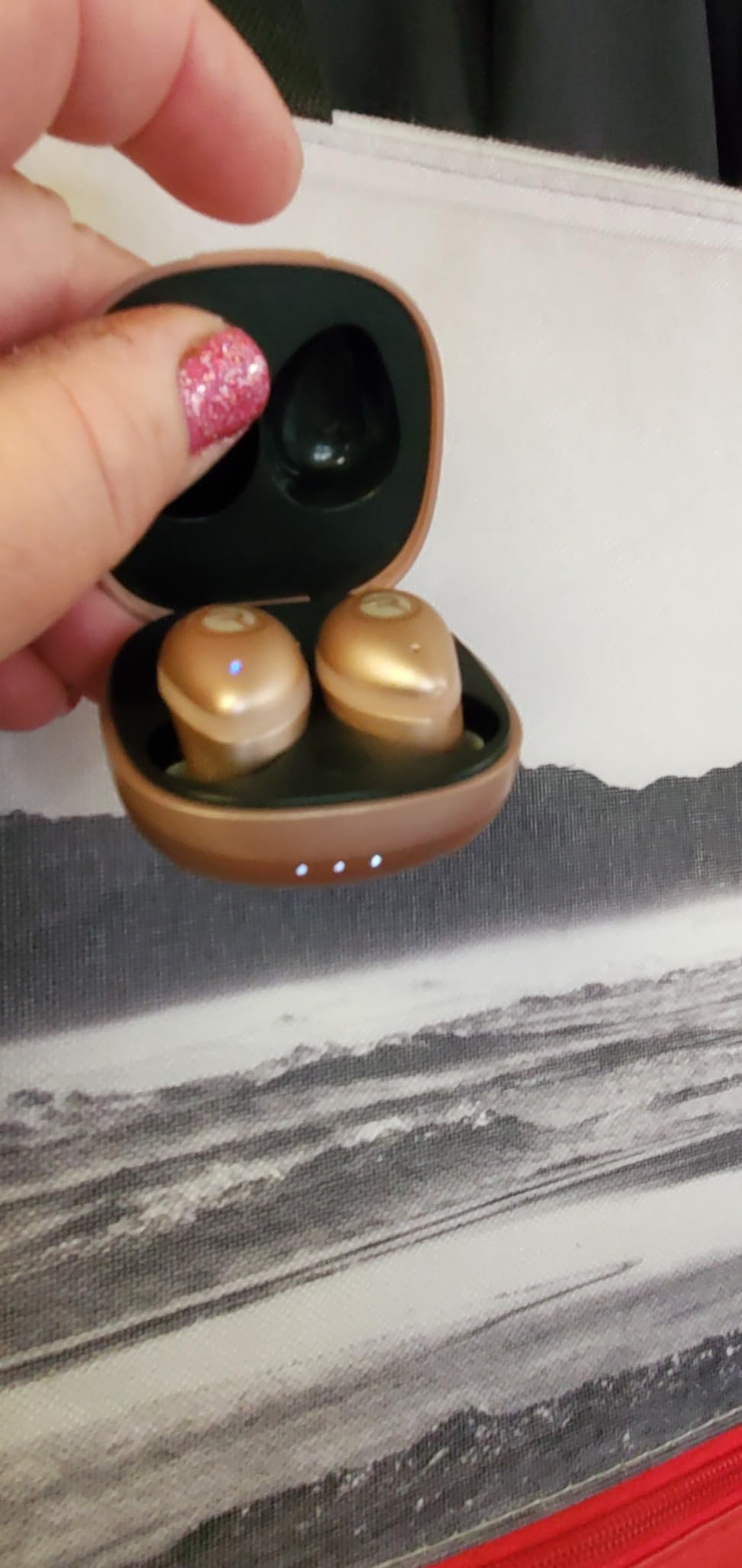 Raycon Fitness Bluetooth Wireless Earbuds + Microphone with Active Noise Canceling, Sweat & Water-Resistant Earphones, Running Headphones, 56 Hours Playtime customer photo 1