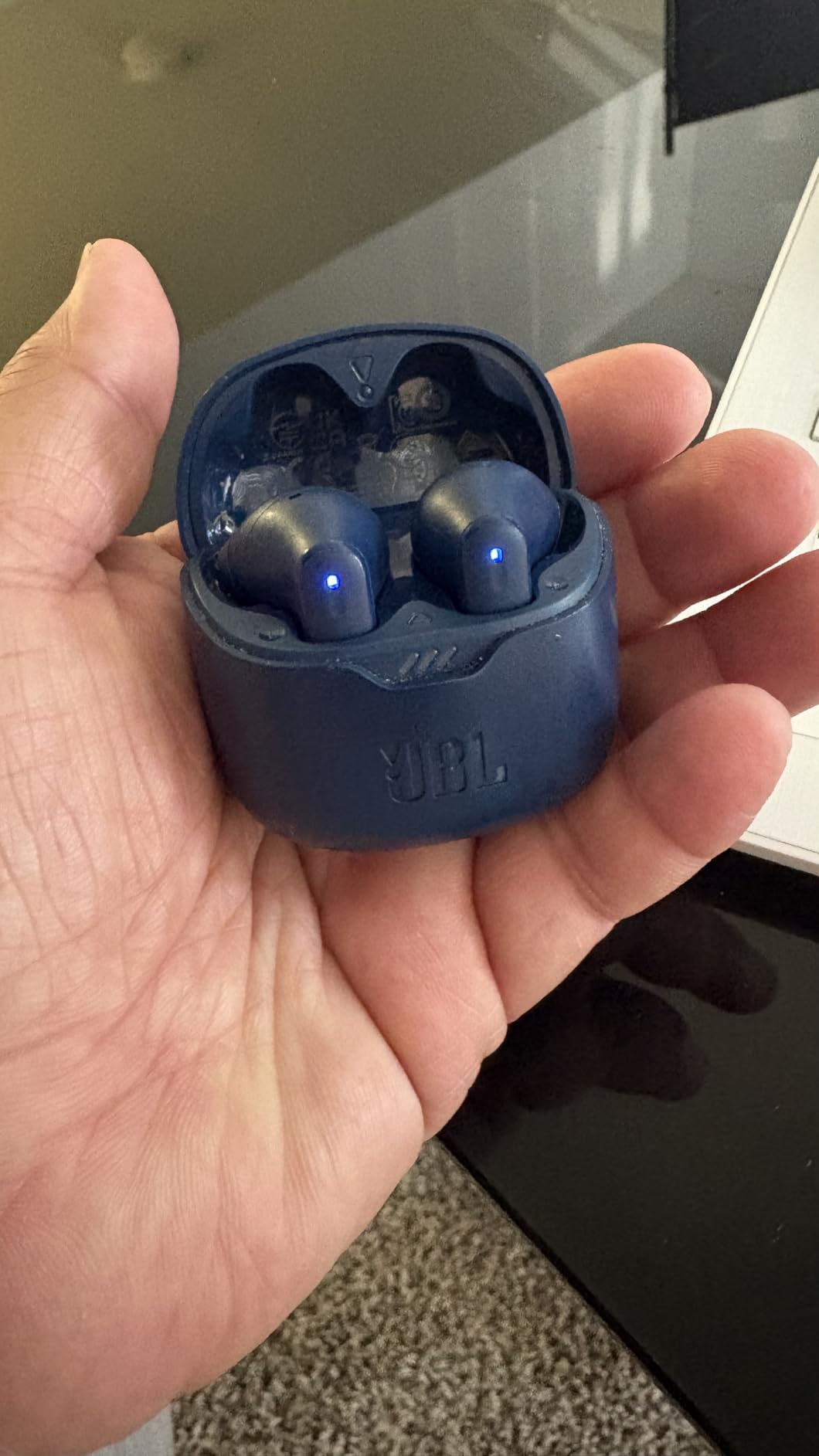 JBL Tune Flex - True Wireless Noise Cancelling Earbuds (Blue), Small customer photo 1