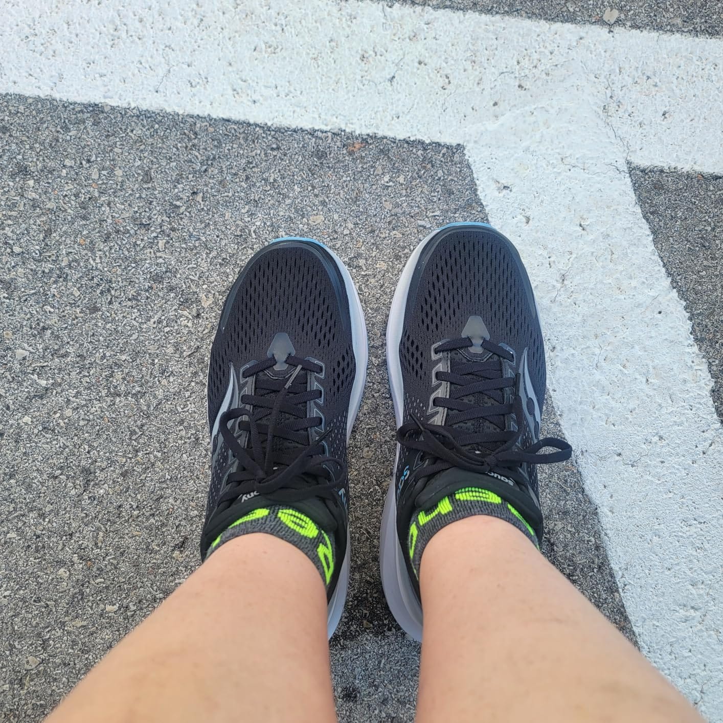 Saucony Women's Guide 17 Running Sneakers customer photo 2