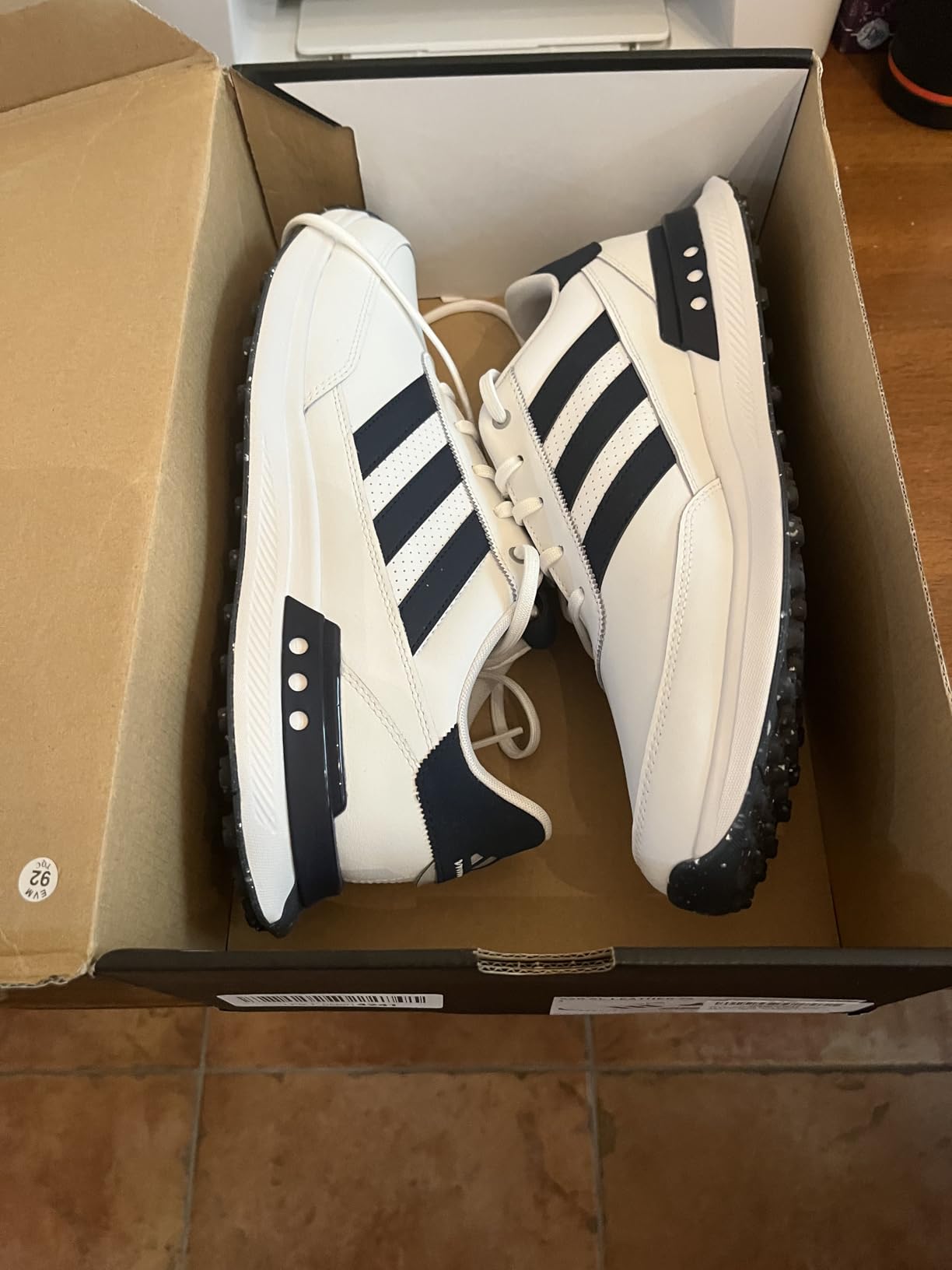 adidas Men's S2G '24 Spikeless Leather Golf Shoes customer photo 2