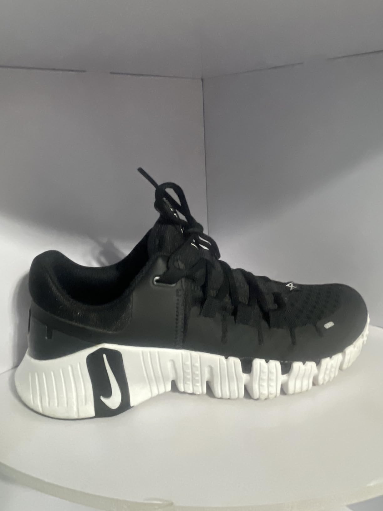 Nike Mens Nike Free Metcon 5 Sneaker customer photo 1