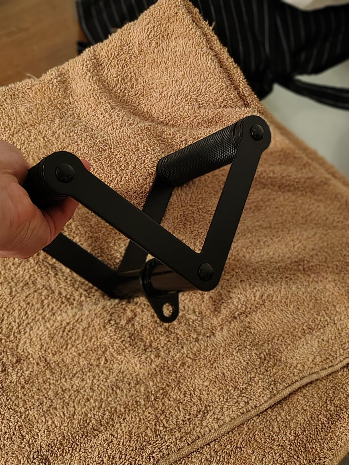 Double D Row Handle Cable Attachment for Weight Workout, Steel with Non-Slip Rubber Grip (Black) customer photo 1