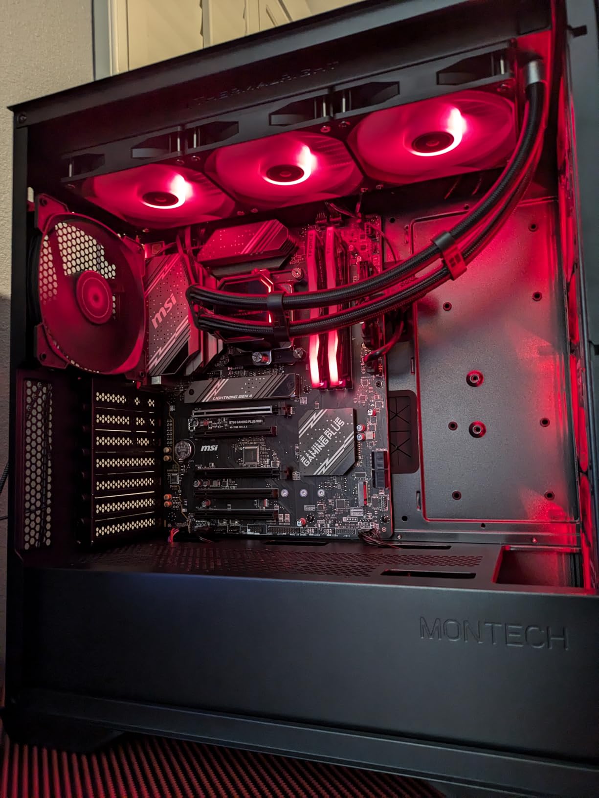 MONTECH AIR 903 MAX High-Airflow E-ATX Mid-Tower PC Case, 4 Fans, Black customer photo 2