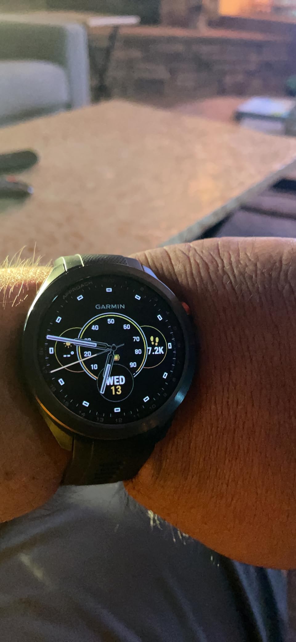 Garmin Approach S70 Golf Smartwatch, Full-Color CourseView Maps AMOLED Display, Advanced Shot Execution & Putt Alignment customer photo 1