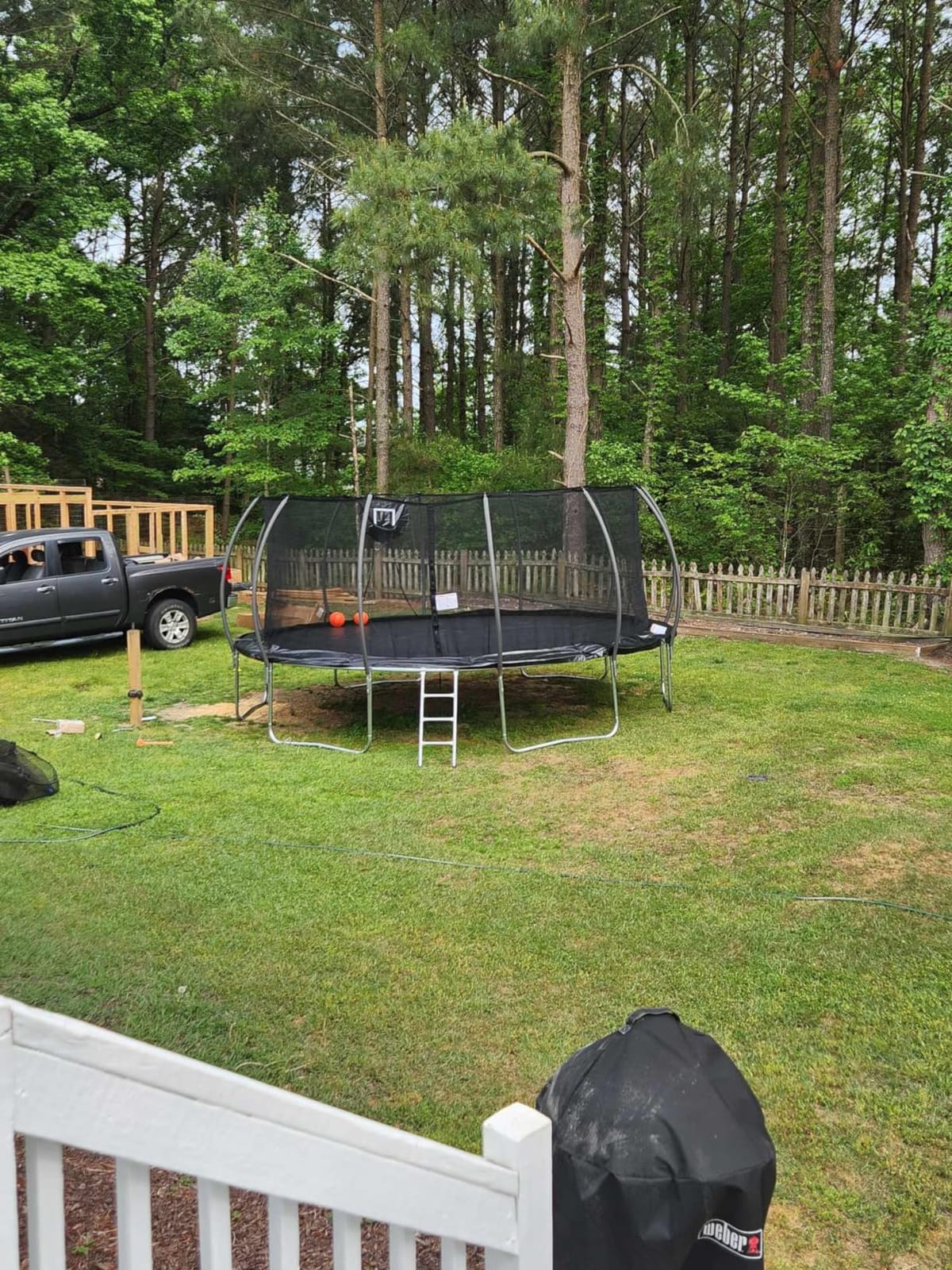KOFUN Tranpoline Outdoor 16FT 14FT 12FT 10FT 8FT Tranpoline with Basketball Hoop 1500LBS & ASTM Approved & Easy Install, Recreational Tranpolines with Enclosure Net & Ladder for Kids and Adults customer photo 1