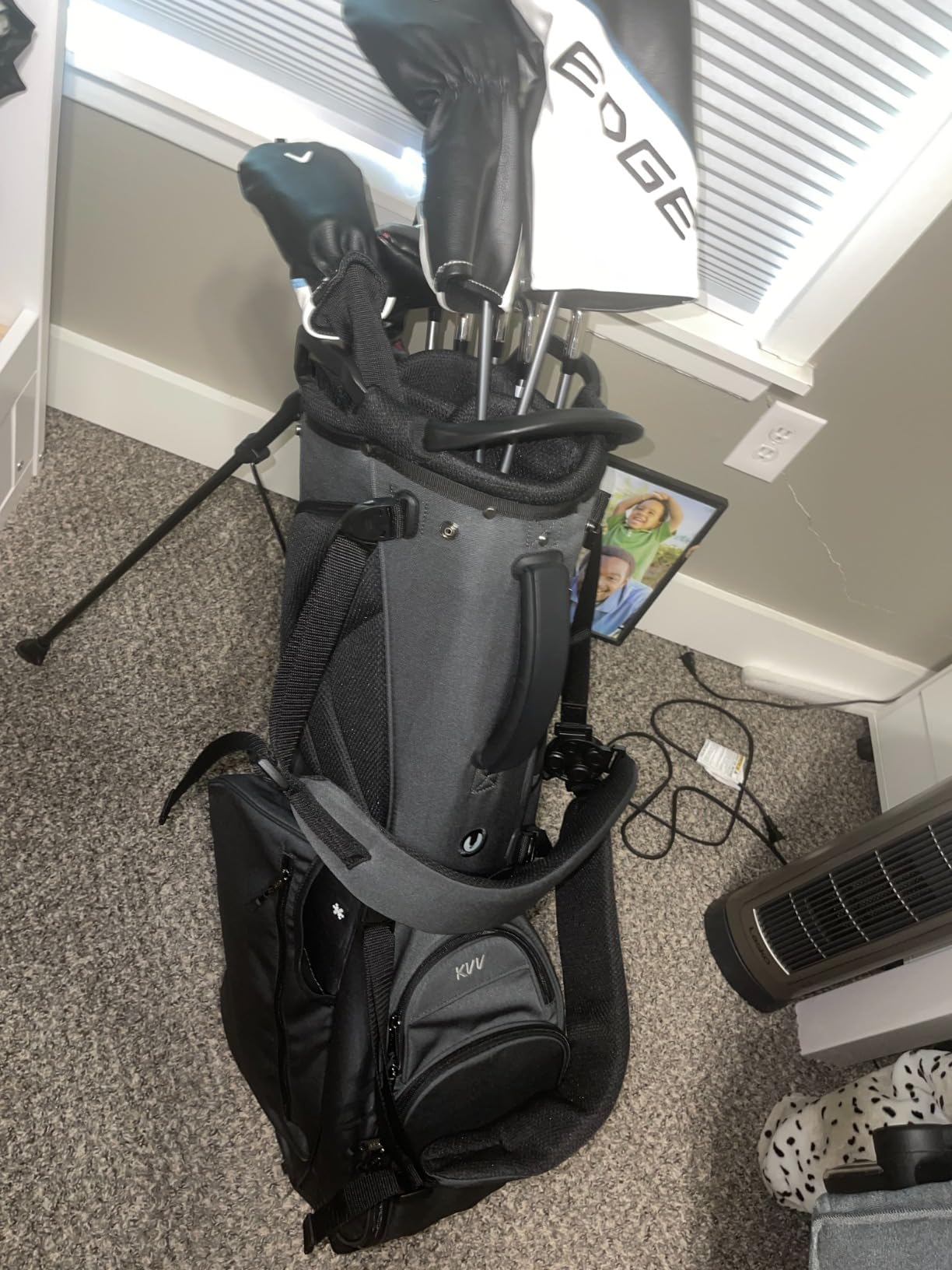 KVV Lightweight Golf Stand Bag with 7 Way Full-Length Dividers, 5 Zippered Pockets, Automatically Adjustable Dual Straps, Elegant Design customer photo 2