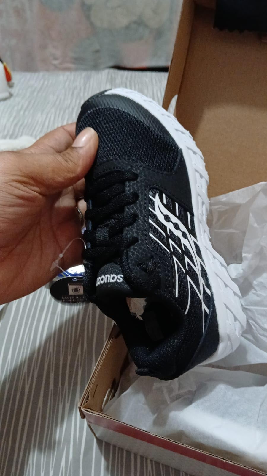 Saucony Kids' Wind 2.0 customer photo 2