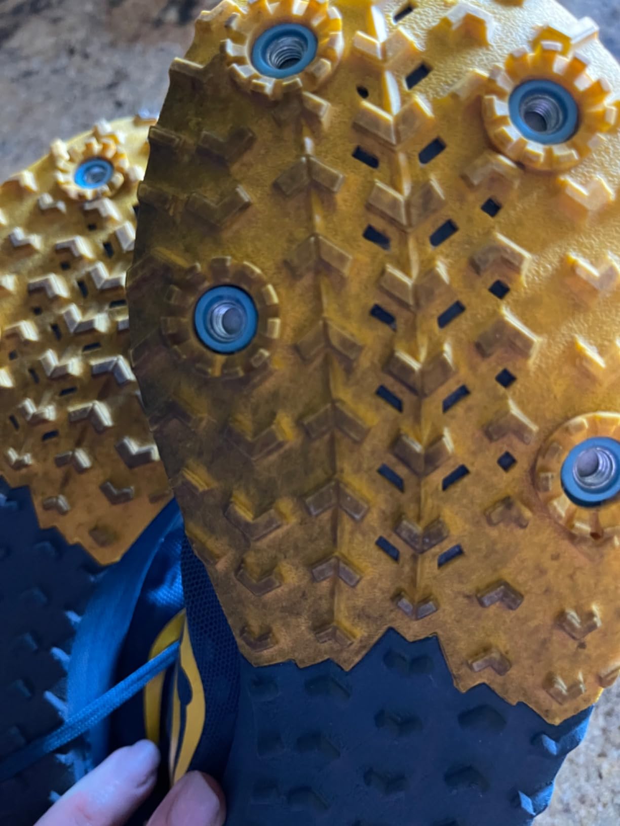 Saucony Men's Kilkenny XC9 Spike Sneaker customer photo 2