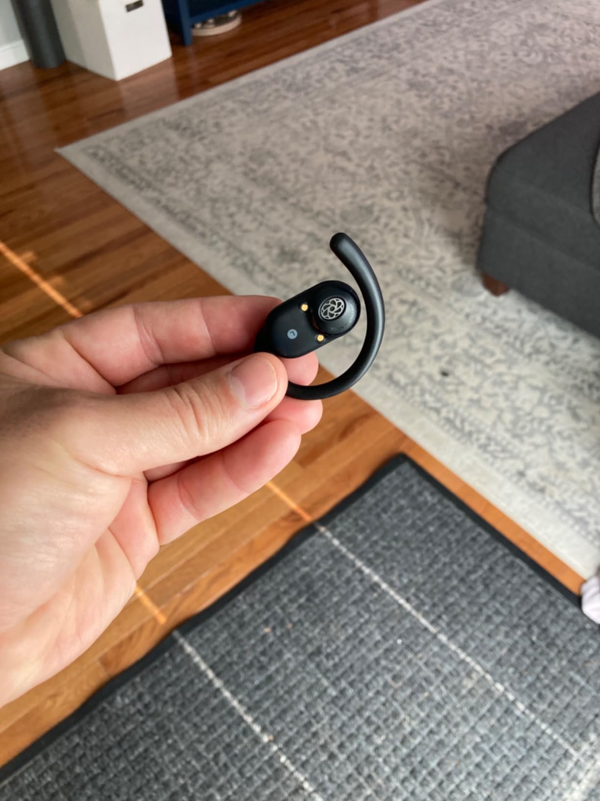 Soundcore V30i by Anker Open Ear Earbuds, Open Ear Headphones True Wireless | Ultra-Comfort, Lightweight, Snug Fit, Ergonomic Hooks, Robust Bass, 36H Playtime, Bluetooth 5.3, App Control, Clear Calls customer photo 2